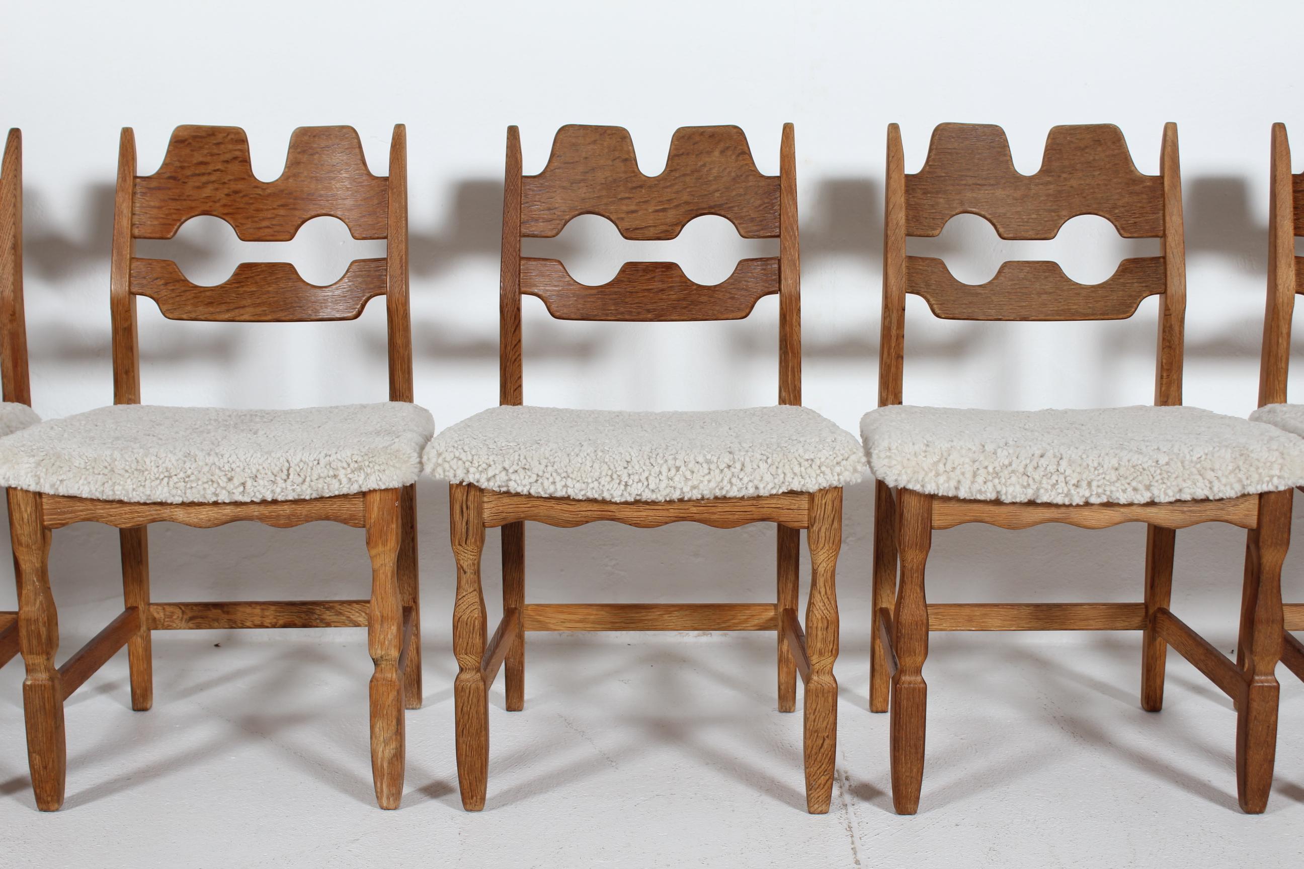 Woodwork Set of 6 Danish Henning Kjærnulf Razor Blade Chairs of Oak + New Sheepskin 1970s For Sale