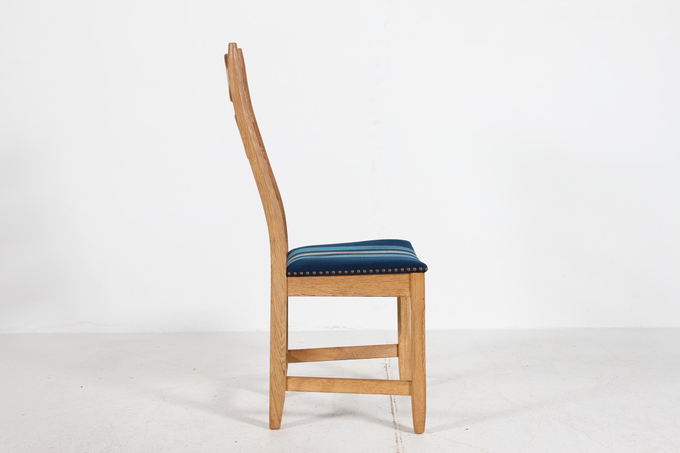 Satz von 6 dänischen Henning Kjærnulf Rasierklingenstühlen aus Eiche + Originalwolle 1970er im Angebot 4