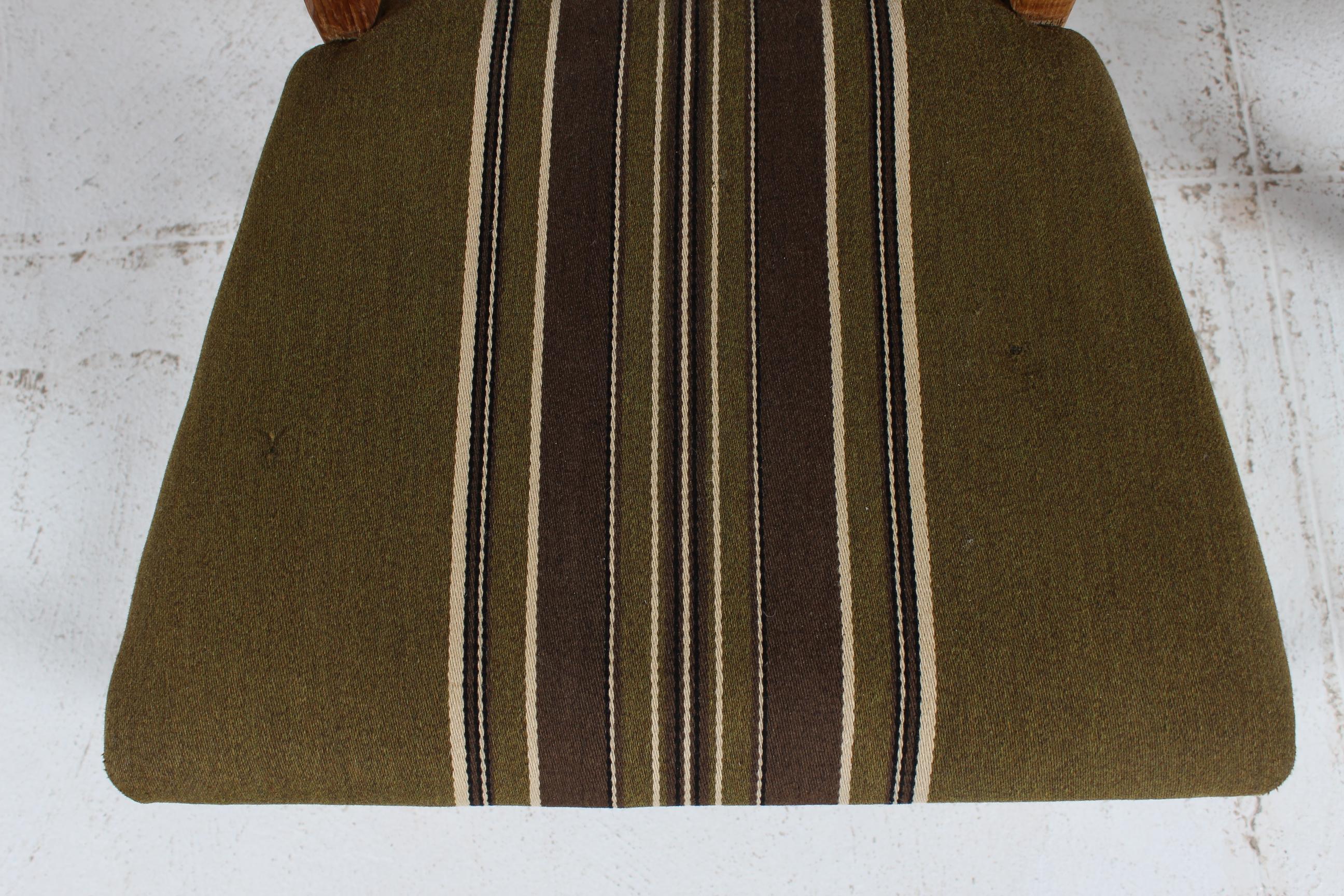 Set of 6 Danish Henning Kjærnulf Razor Blade Chairs of Oak + Original Wool 1970s In Good Condition For Sale In Silkeborg, Silkeborg