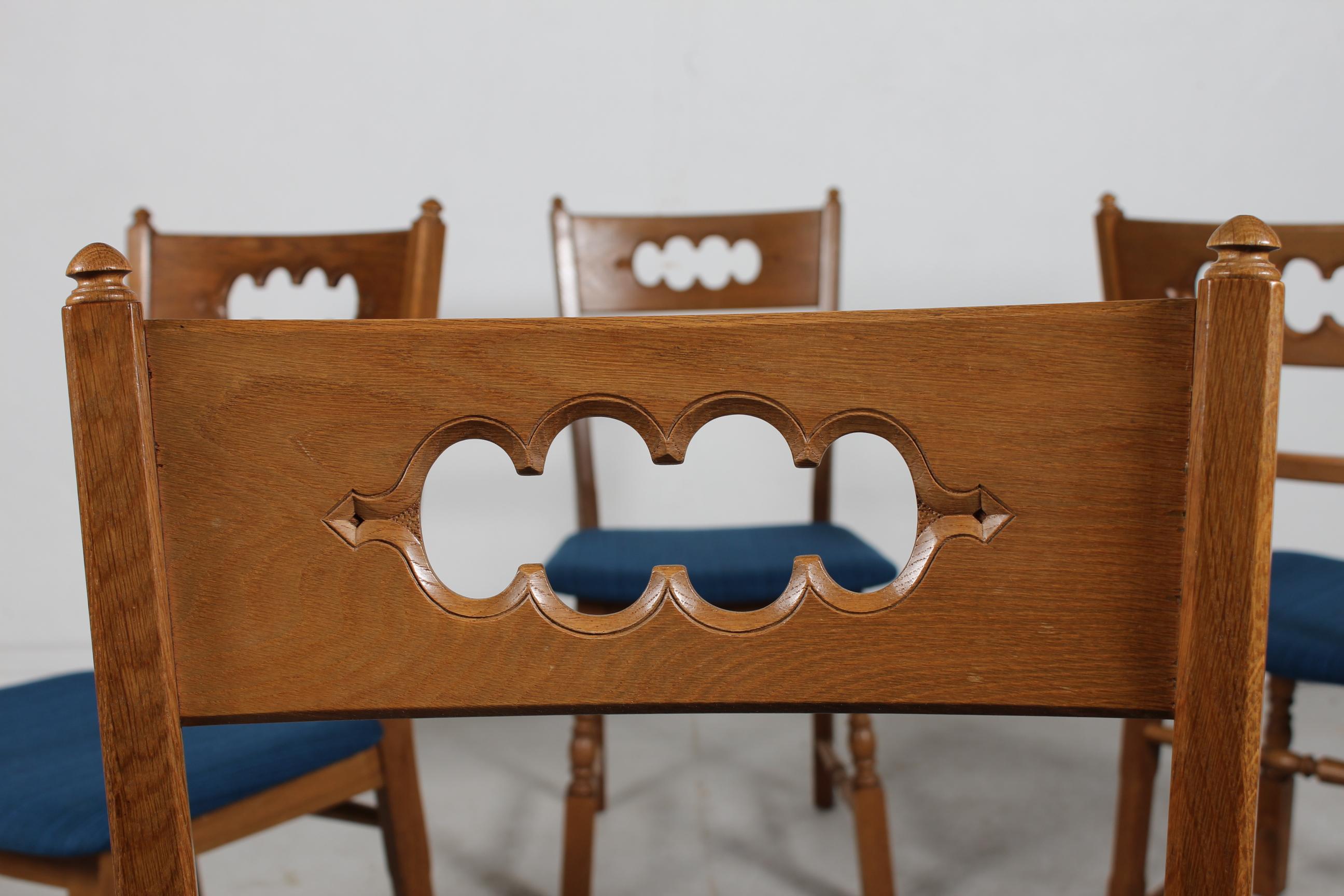 Ensemble de 6 chaises de salle à manger danoises de style Henning Kjærnulf en Oak foncé, années 1970 en vente 1