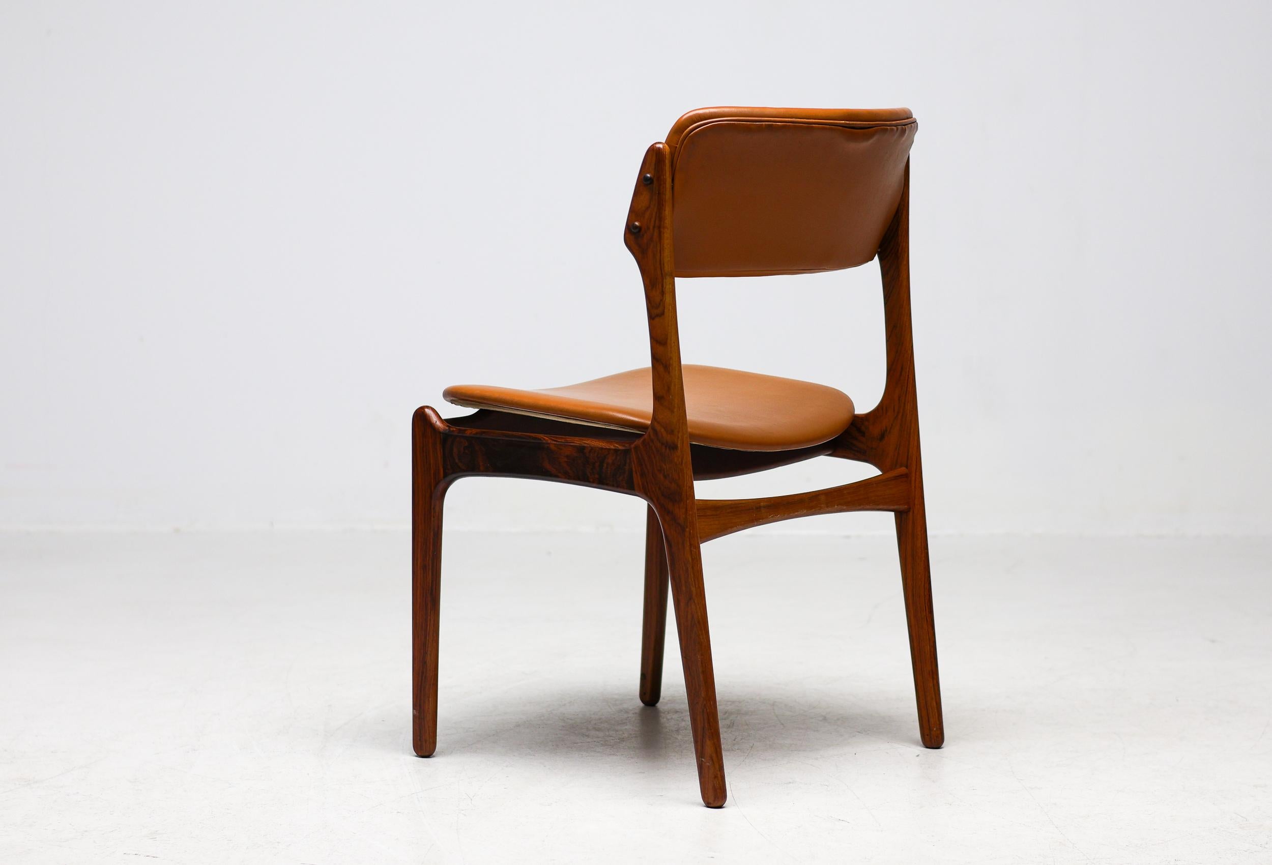 Set of 6 Danish Mid Century Modern Model 49 Rosewood Dining Chairs by Erik Buch For Sale 4