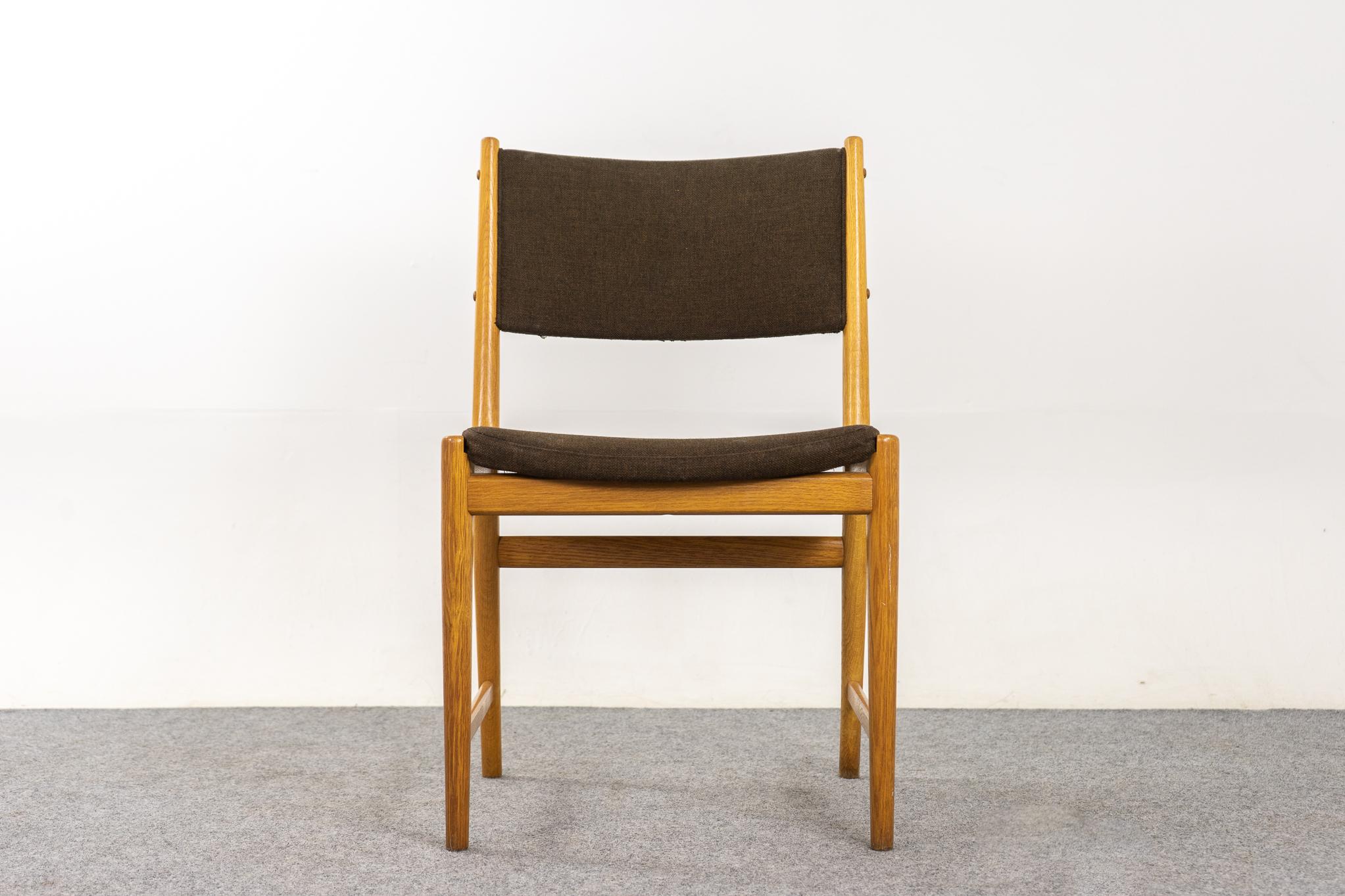 Mid-20th Century Set of 6 Danish Mid-Century Modern Oak Dining Chairs by Kai Lyngfeldt Larsen For Sale
