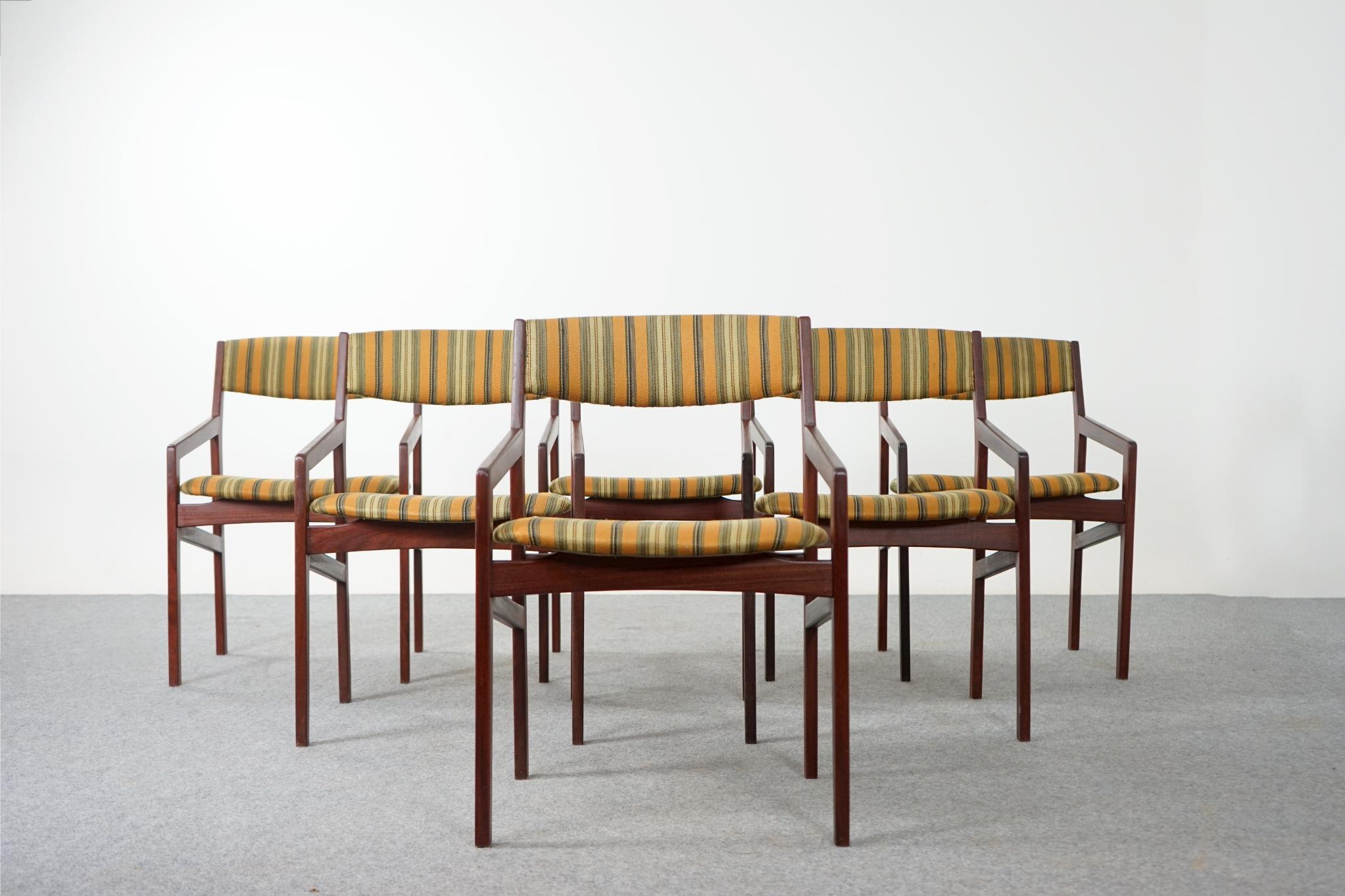 Set of 6 Danish Mid-Century Modern Teak Dining Chairs 6