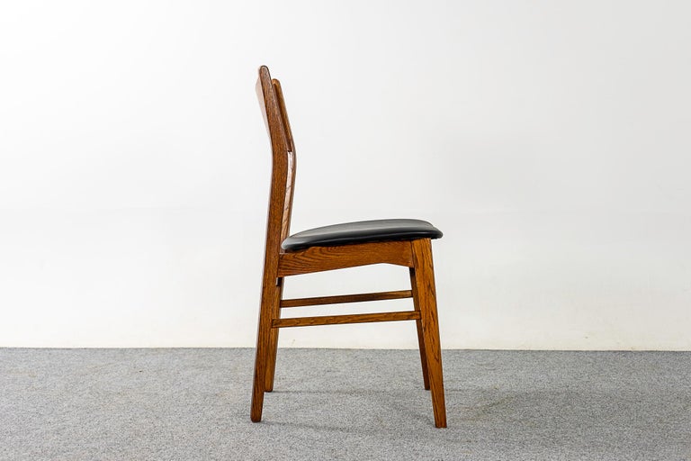 Set of 6 Danish MidCentury Modern Teak and Oak Dining Chairs For Sale