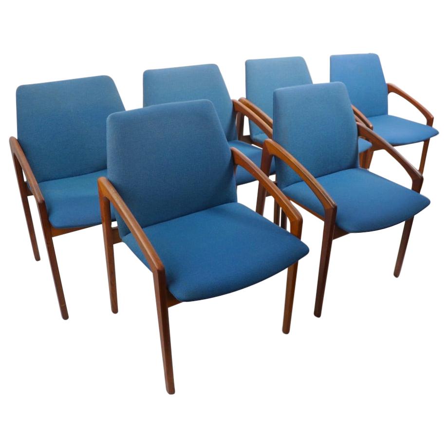 Set of 6 Danish Modern Dining Chairs by Henning Kjernaulf for Korup Stolefabrik