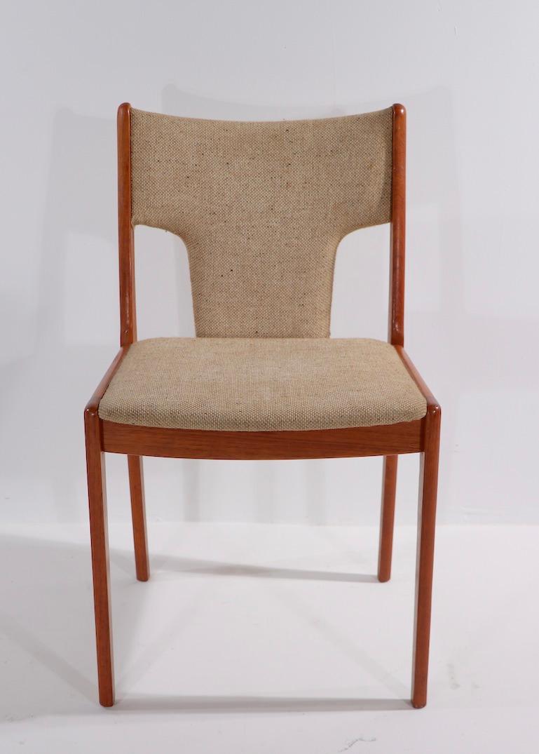 d scan dining chairs