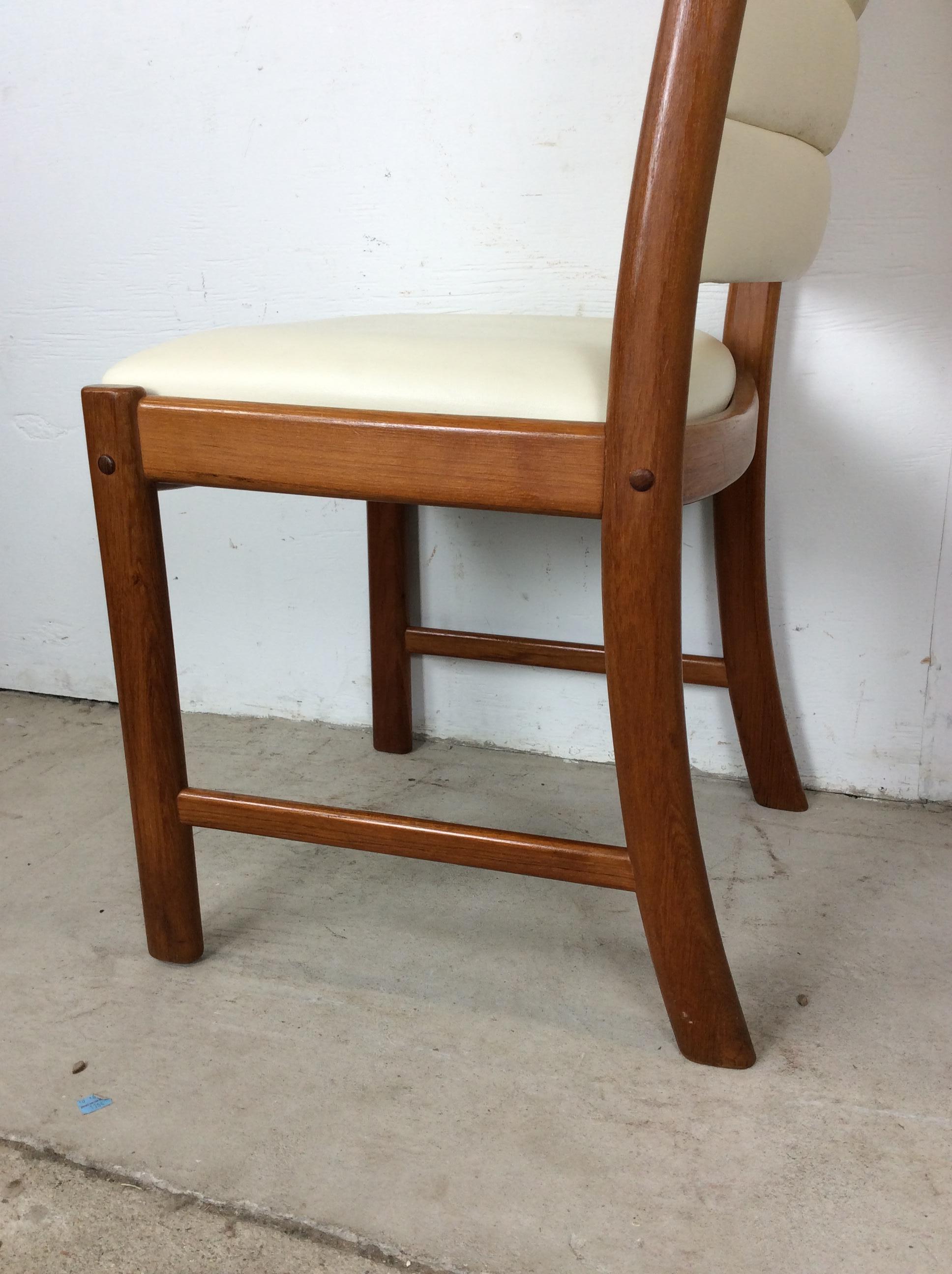 Ensemble de 6 chaises de salle à manger modernes danoises avec revêtement en cuir en vente 7