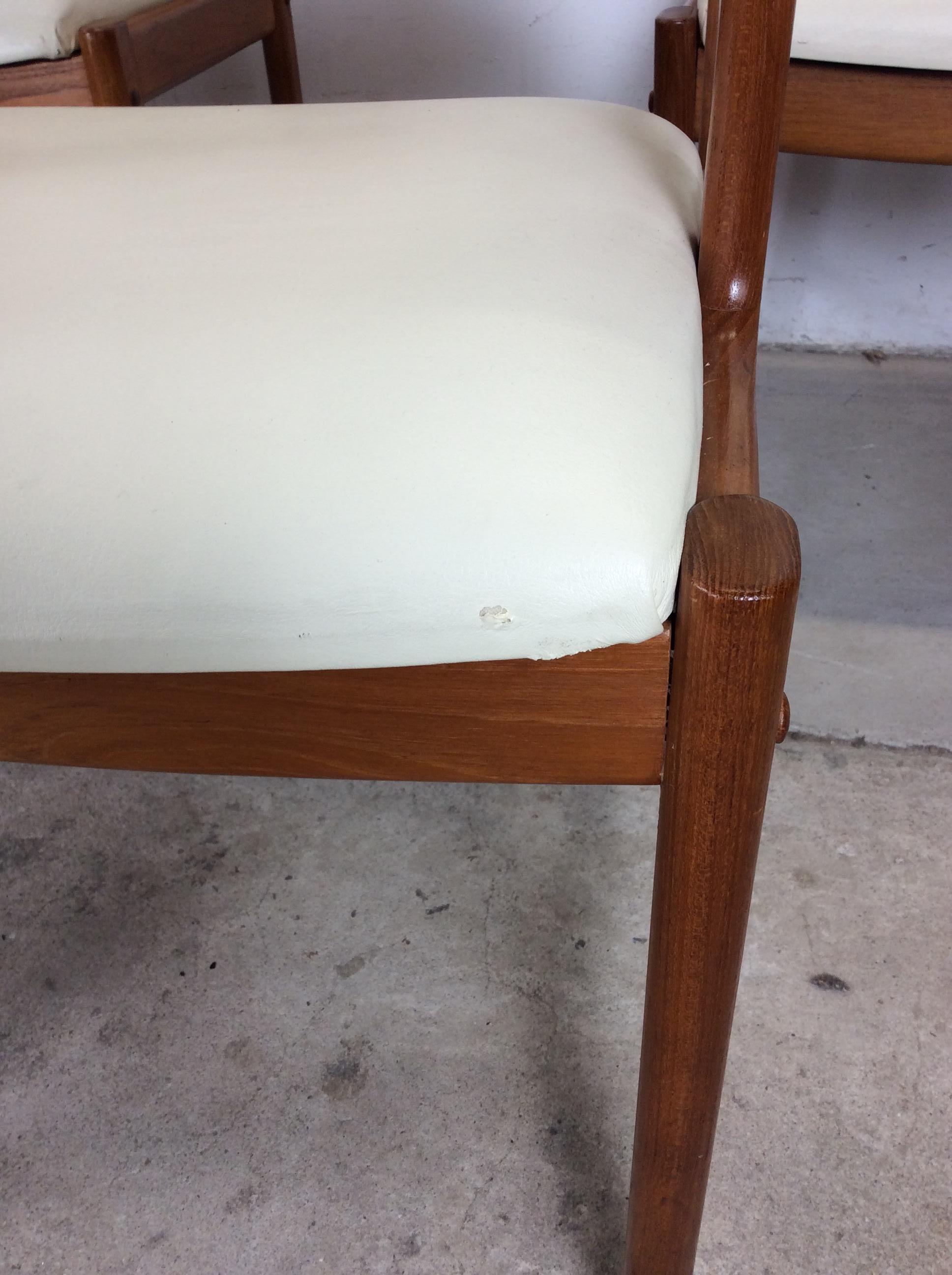 Danois Ensemble de 6 chaises de salle à manger modernes danoises avec revêtement en cuir en vente