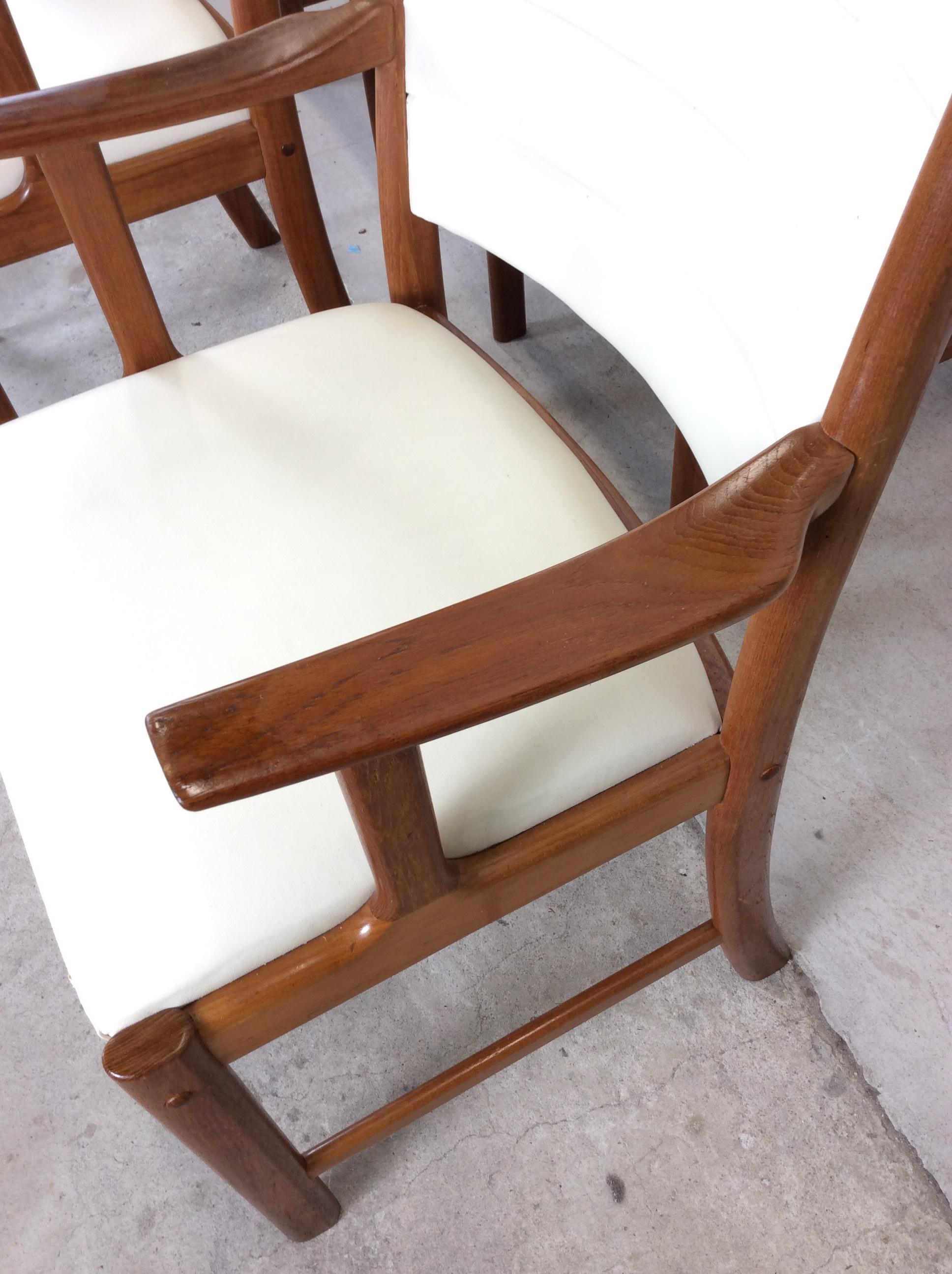 Cuir Ensemble de 6 chaises de salle à manger modernes danoises avec revêtement en cuir en vente
