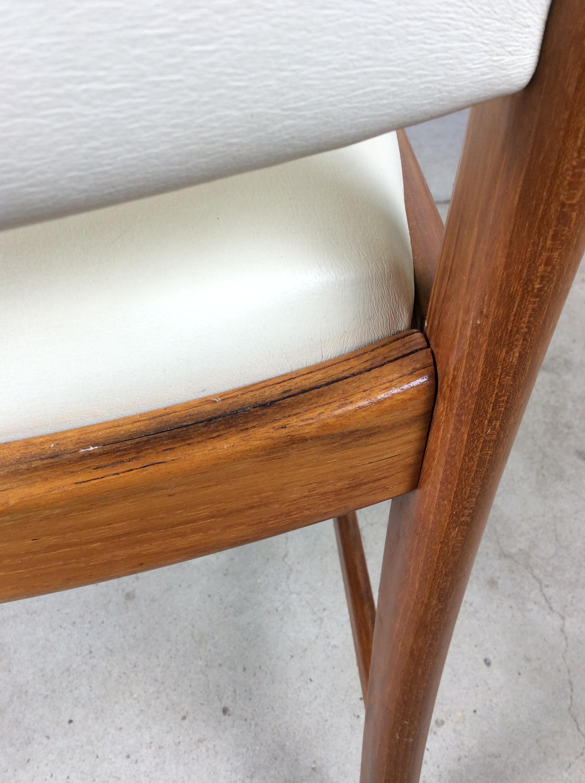 Ensemble de 6 chaises de salle à manger modernes danoises avec revêtement en cuir en vente 1