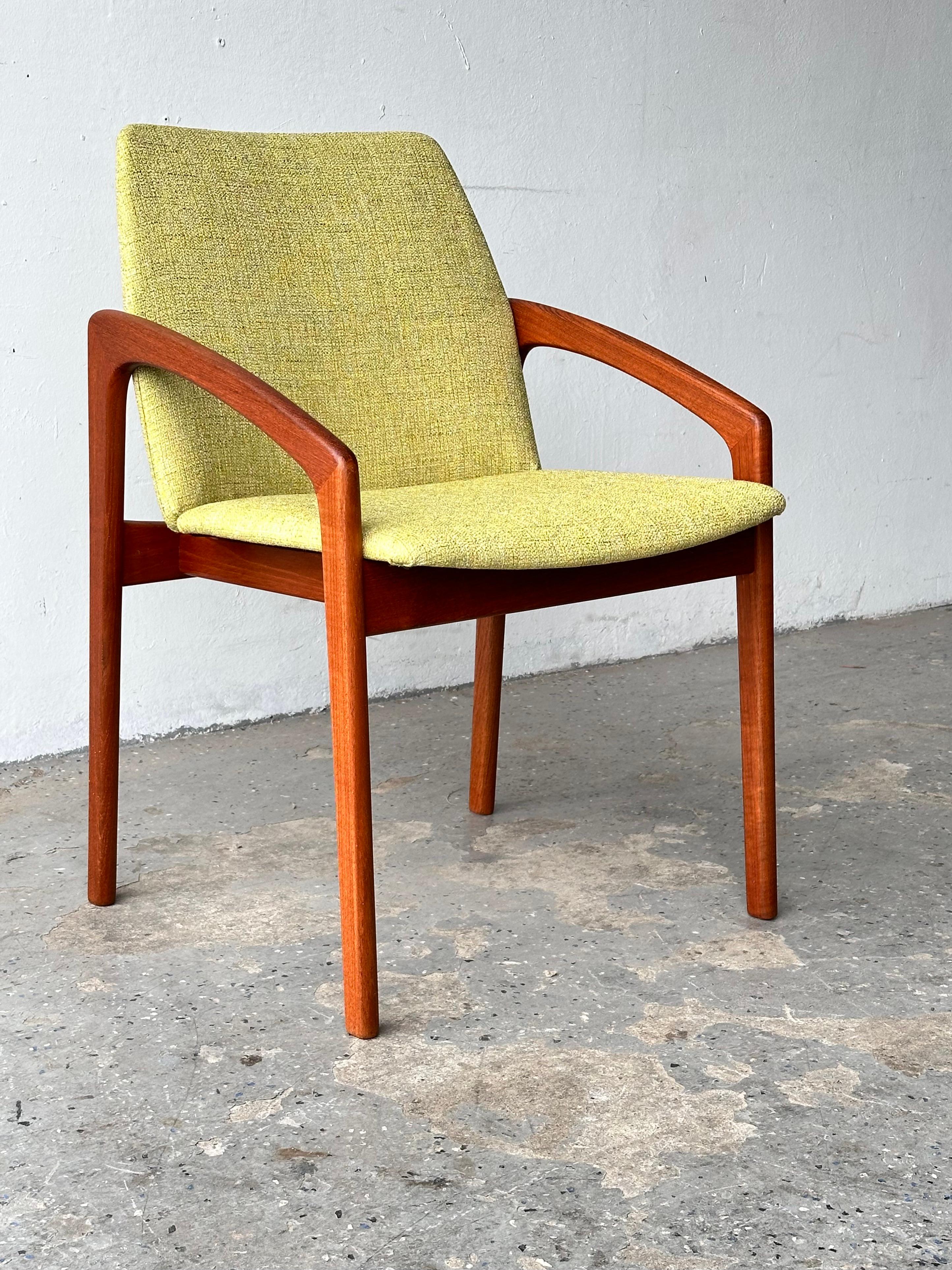 Set of 6 Danish Modern Model 23  Dining Chairs by Henning Kjaernulf  for Korup S For Sale 3