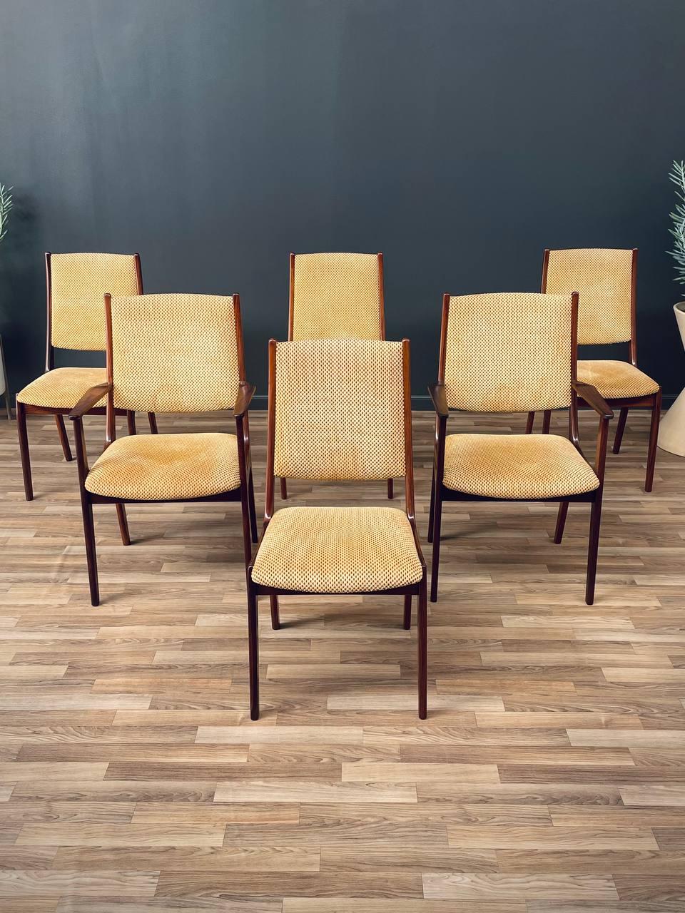 Original Vintage Condition

Side Chairs:
37.50