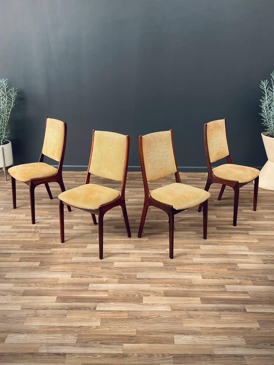 Mid-Century Modern Set of 6 Danish Modern Rosewood Dining Chairs by Korup Stolefabrik