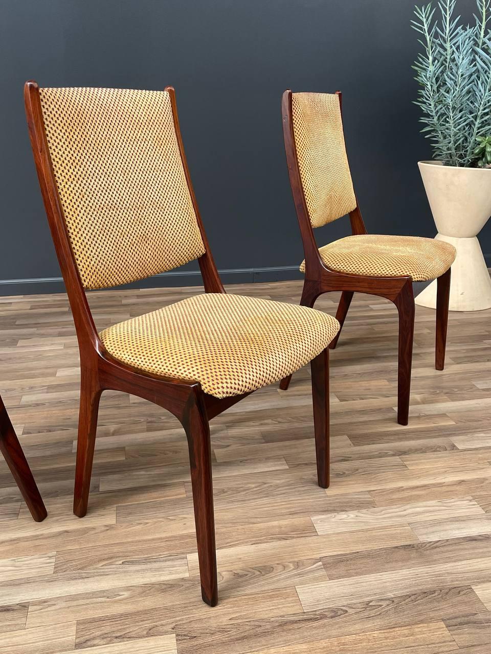 Set of 6 Danish Modern Rosewood Dining Chairs by Korup Stolefabrik In Good Condition For Sale In Los Angeles, CA