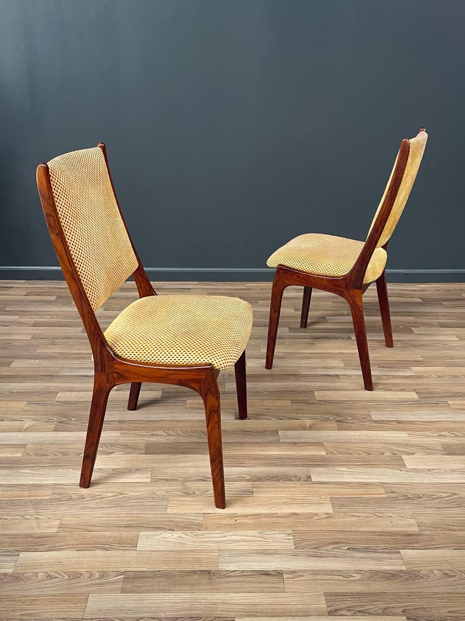 Satz von 6 modernen dänischen Esszimmerstühlen aus Rosenholz von Korup Stolefabrik im Zustand „Gut“ im Angebot in Los Angeles, CA