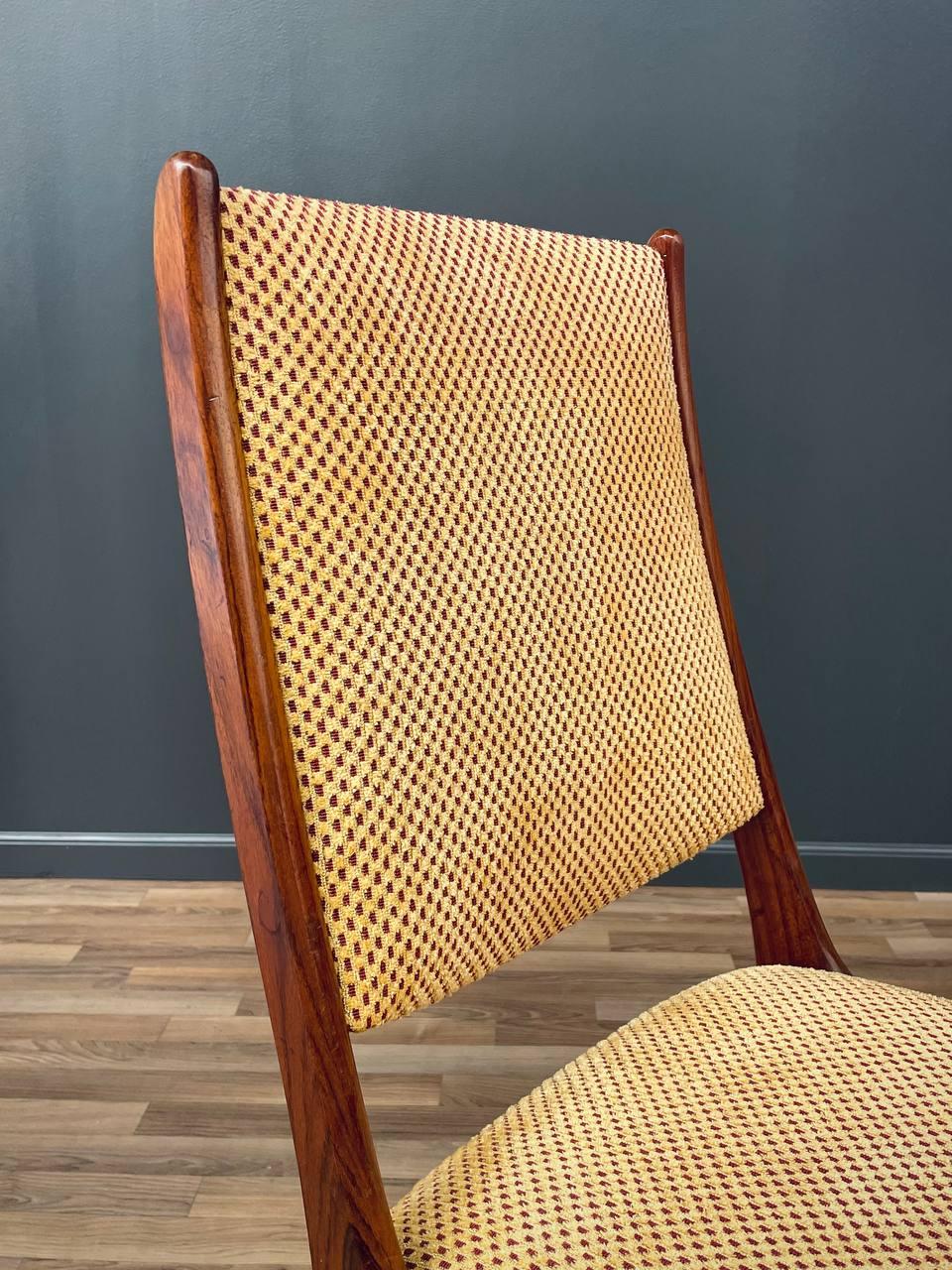 Set of 6 Danish Modern Rosewood Dining Chairs by Korup Stolefabrik 3