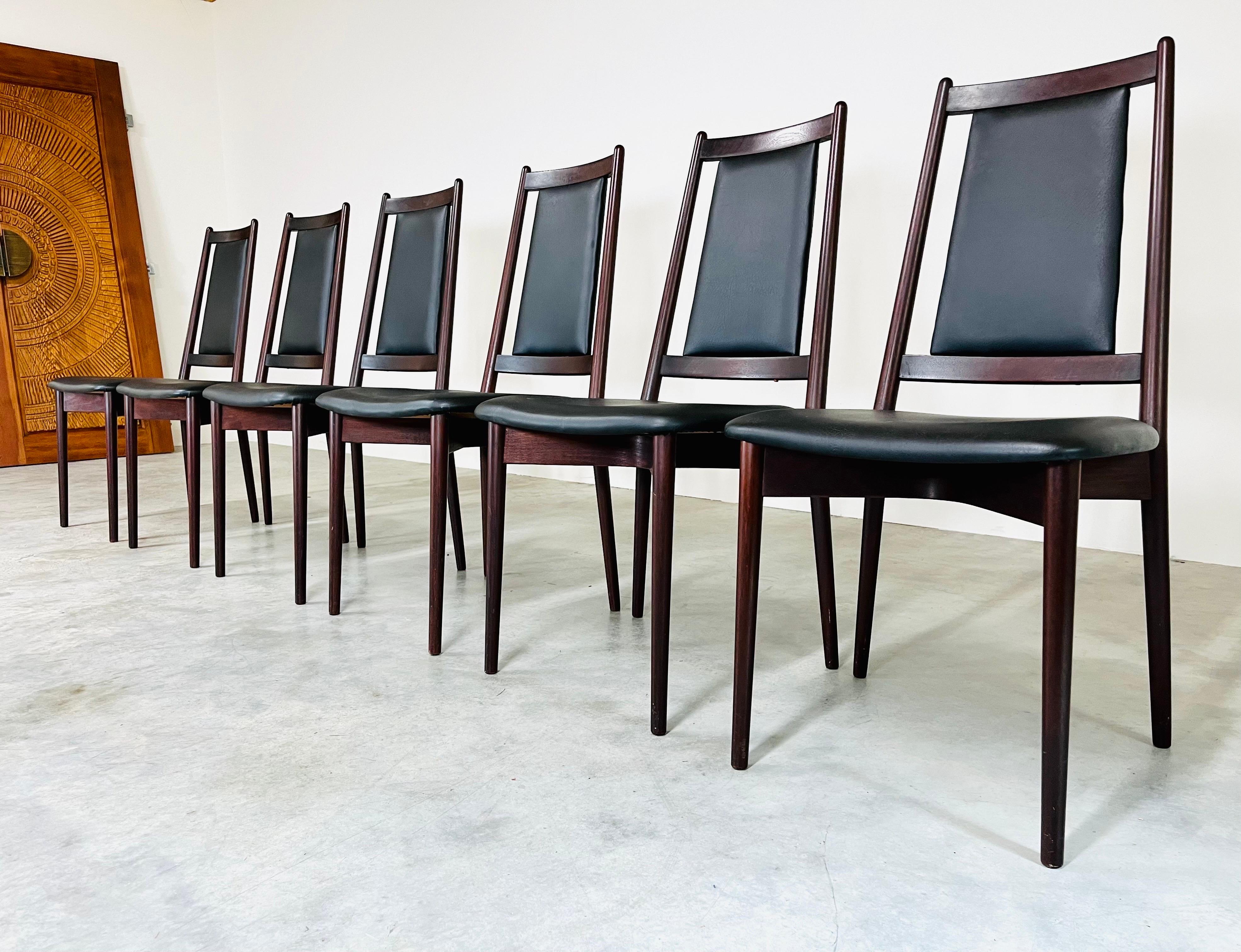 Scandinavian Modern Set of 6 Danish Modern Teak Dining Chairs After Johannes Andersen