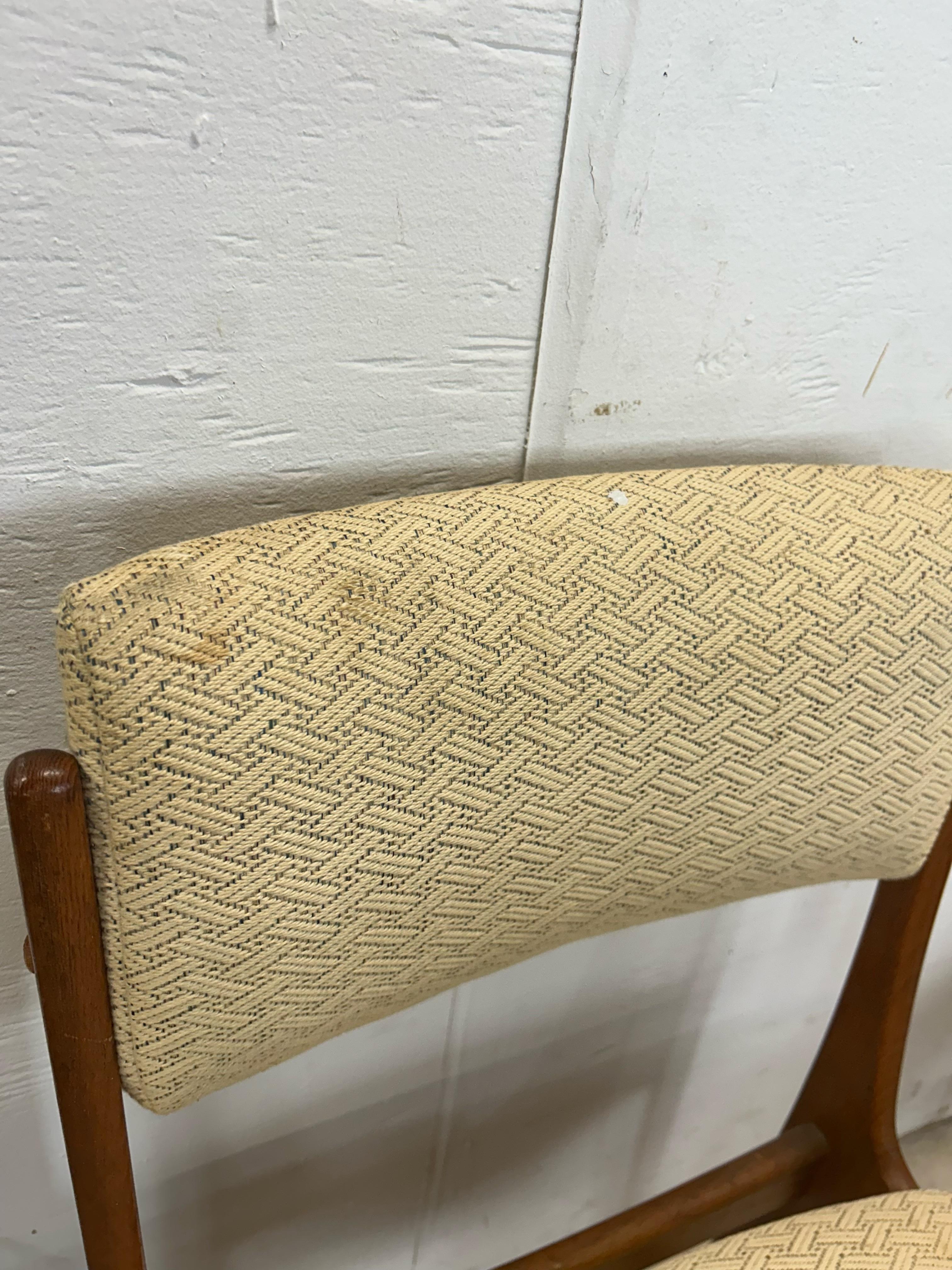 Ensemble de 6 chaises de salle à manger danoises en teck moderne avec pieds en traîneau en vente 8