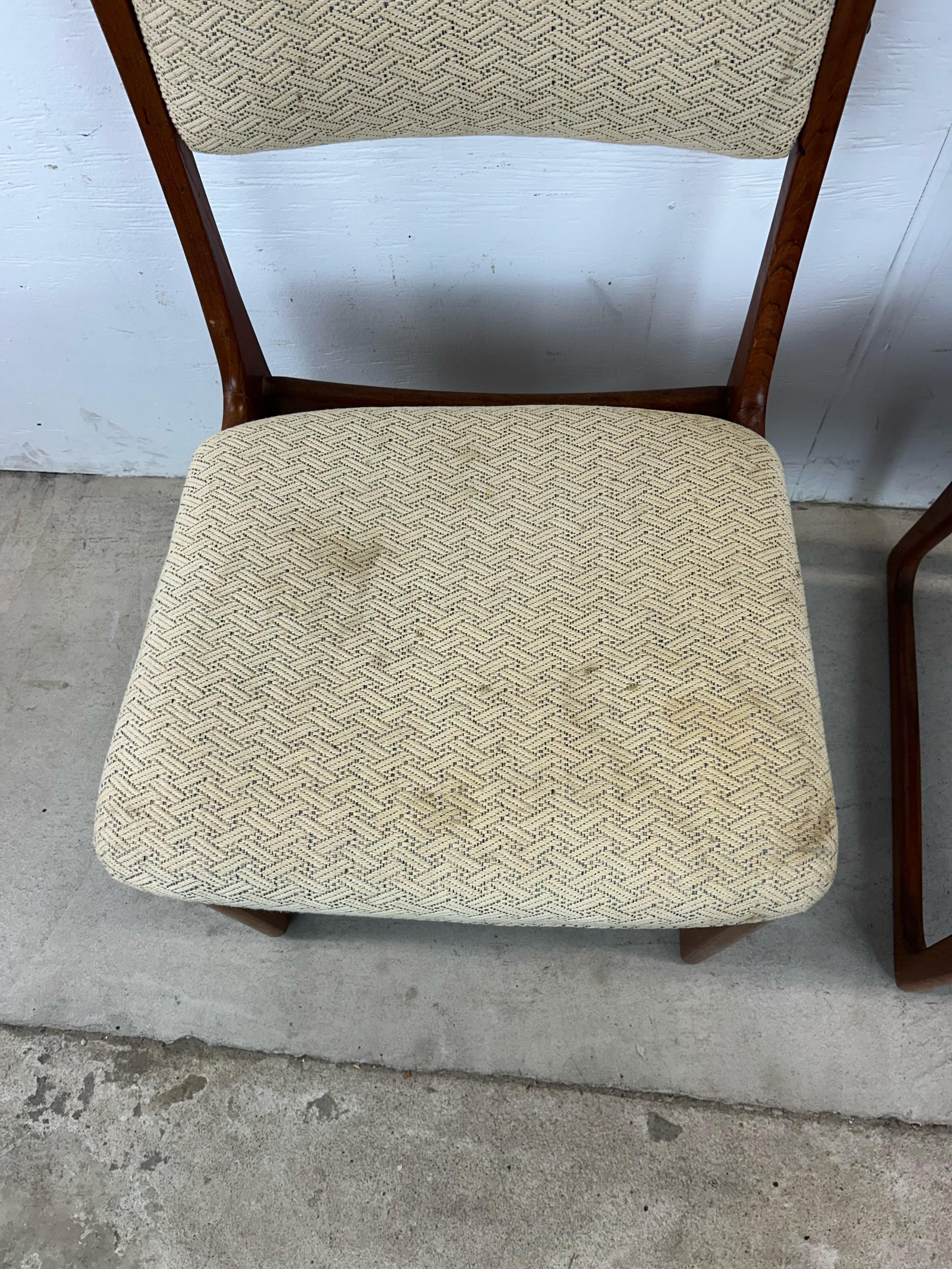Ensemble de 6 chaises de salle à manger danoises en teck moderne avec pieds en traîneau en vente 1