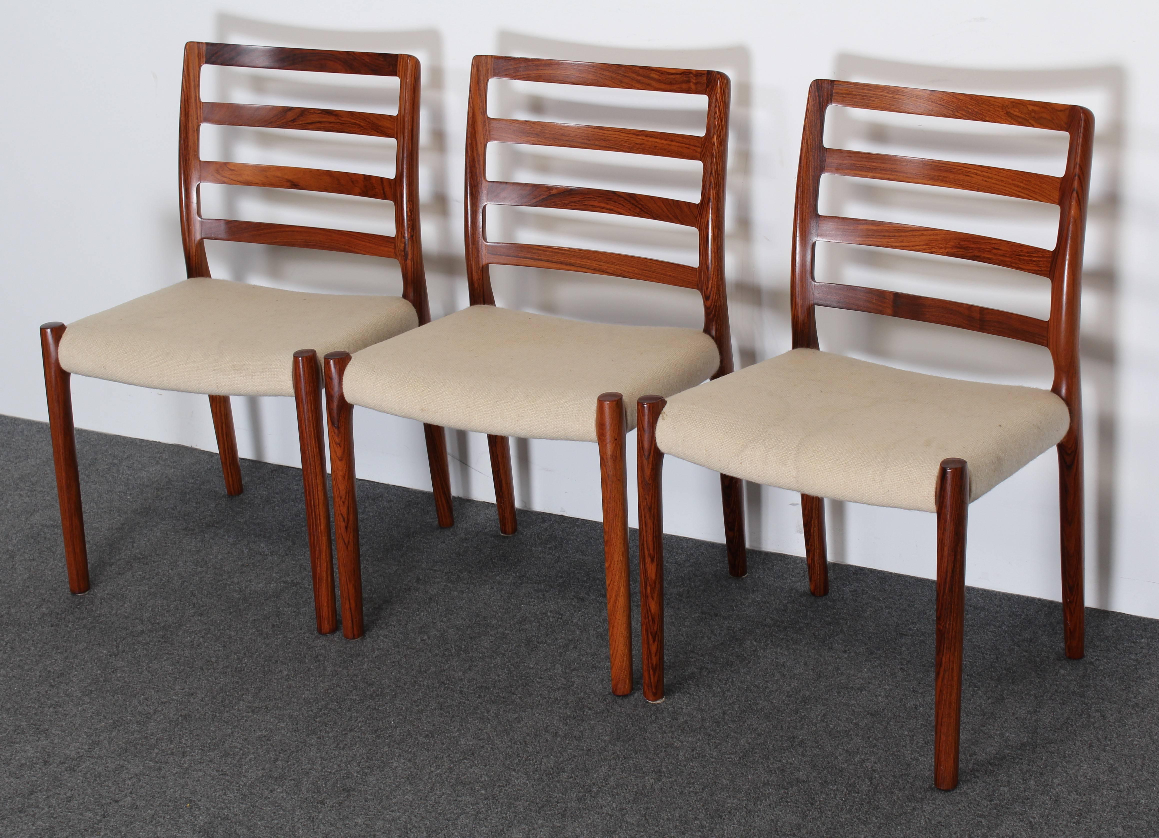 Set of Six Danish Rosewood Niels O. Moller Chairs No 85, 1980s In Good Condition In Hamburg, PA