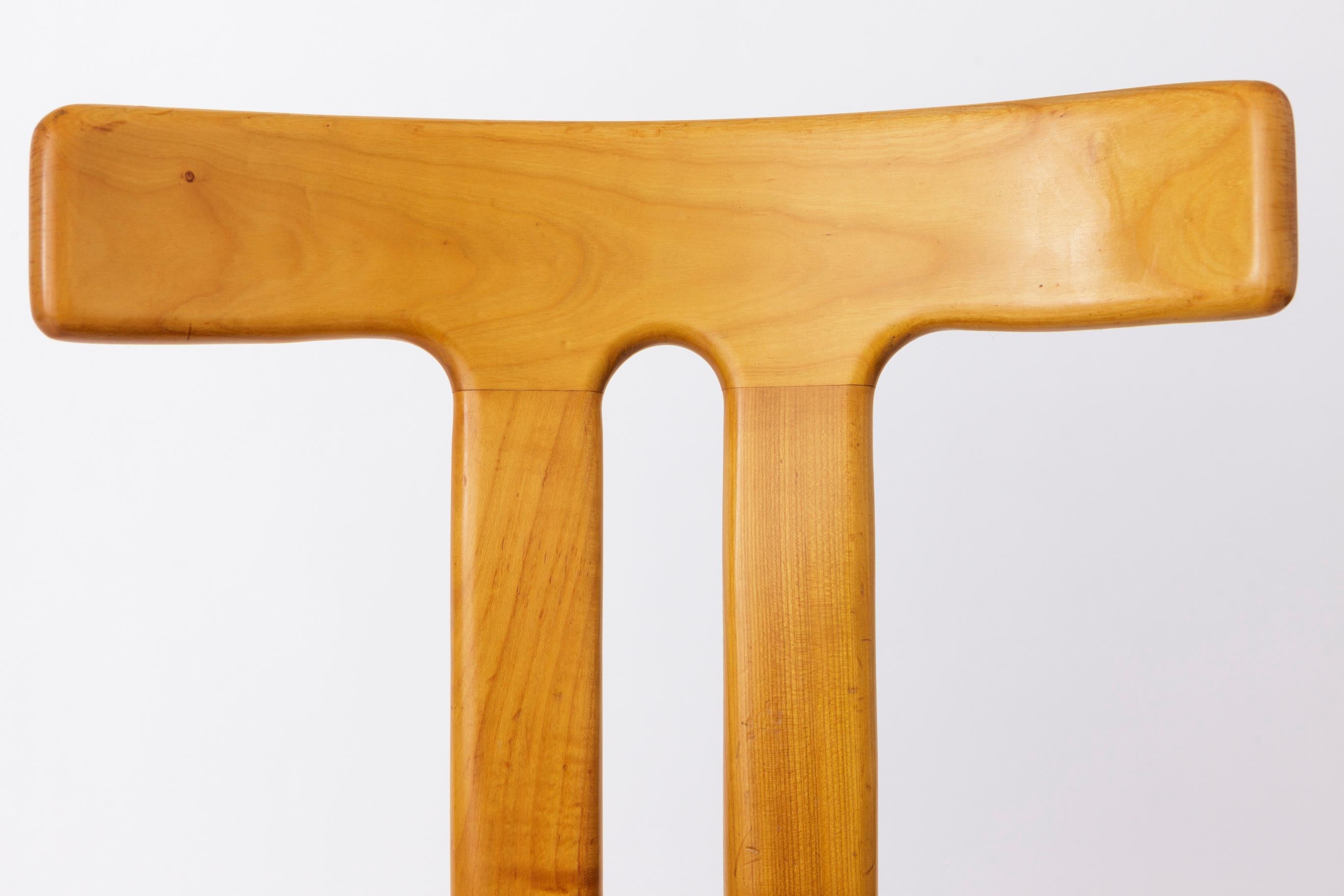 Satz von 6 dänischen T-förmigen Stühlen - 1960er Mid-Century Modern Design im Zustand „Gut“ im Angebot in Hannover, DE