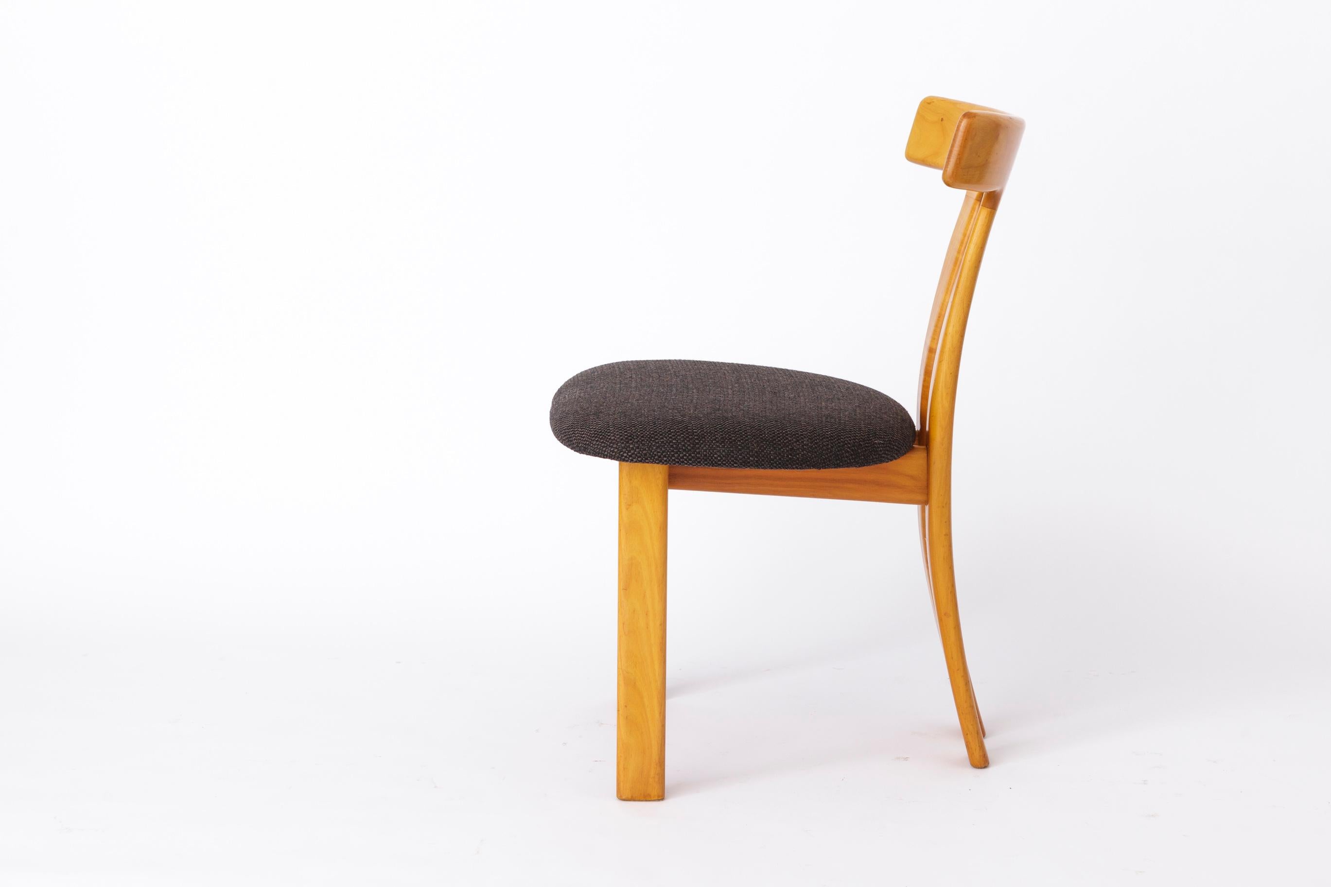 Satz von 6 dänischen T-förmigen Stühlen - 1960er Mid-Century Modern Design (Mitte des 20. Jahrhunderts) im Angebot