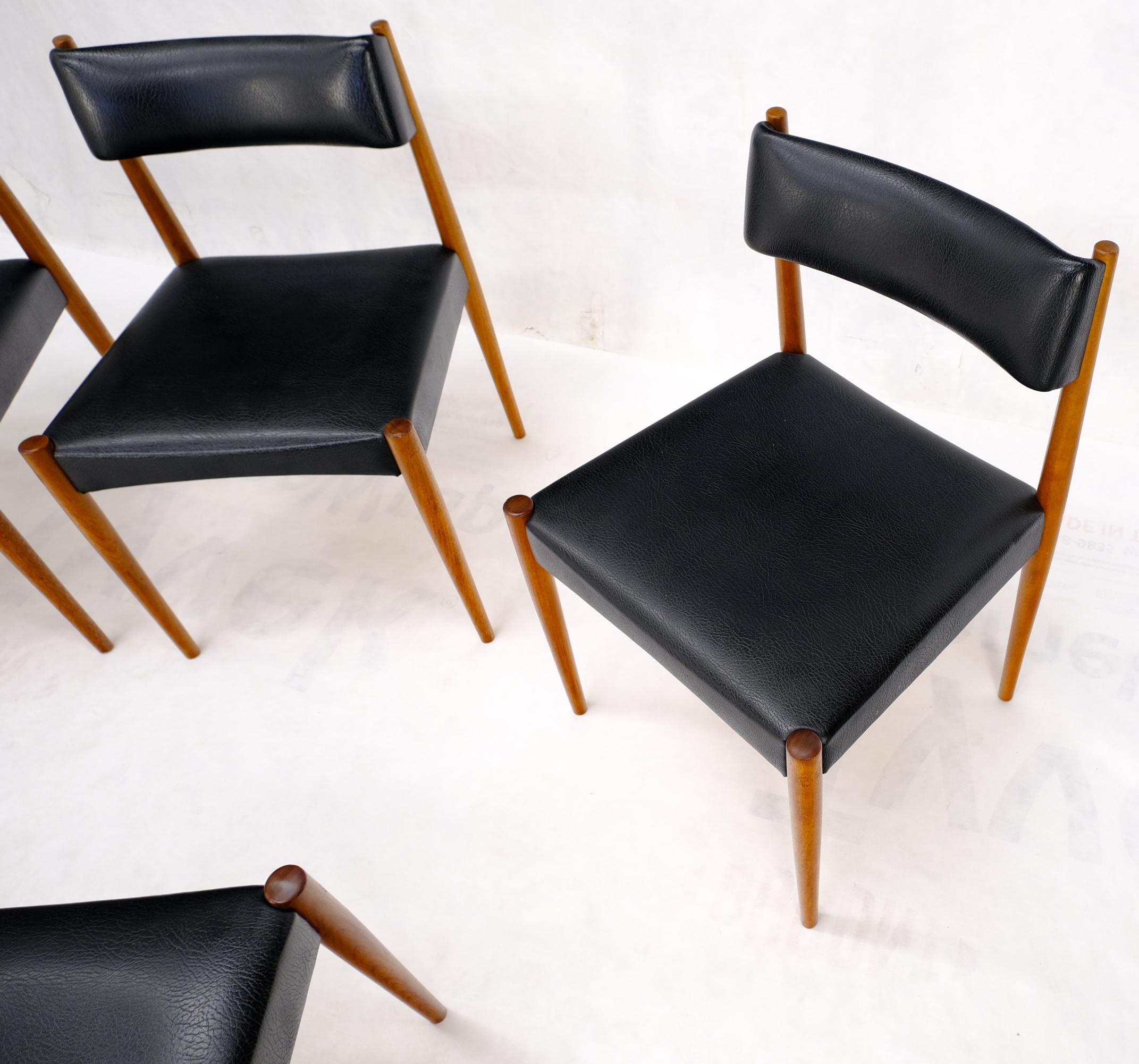 Set of 6 Danish Teak Mid Century Modern Dining Chairs in Black Upholstery For Sale 2