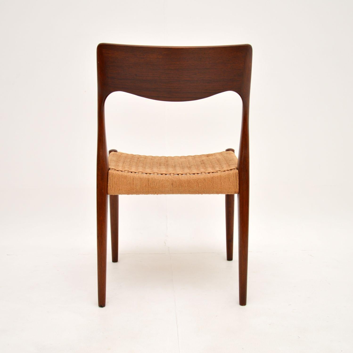 Set of 6 Danish Vintage Dining Chairs by Arne Hovmand-Olsen For Sale 5