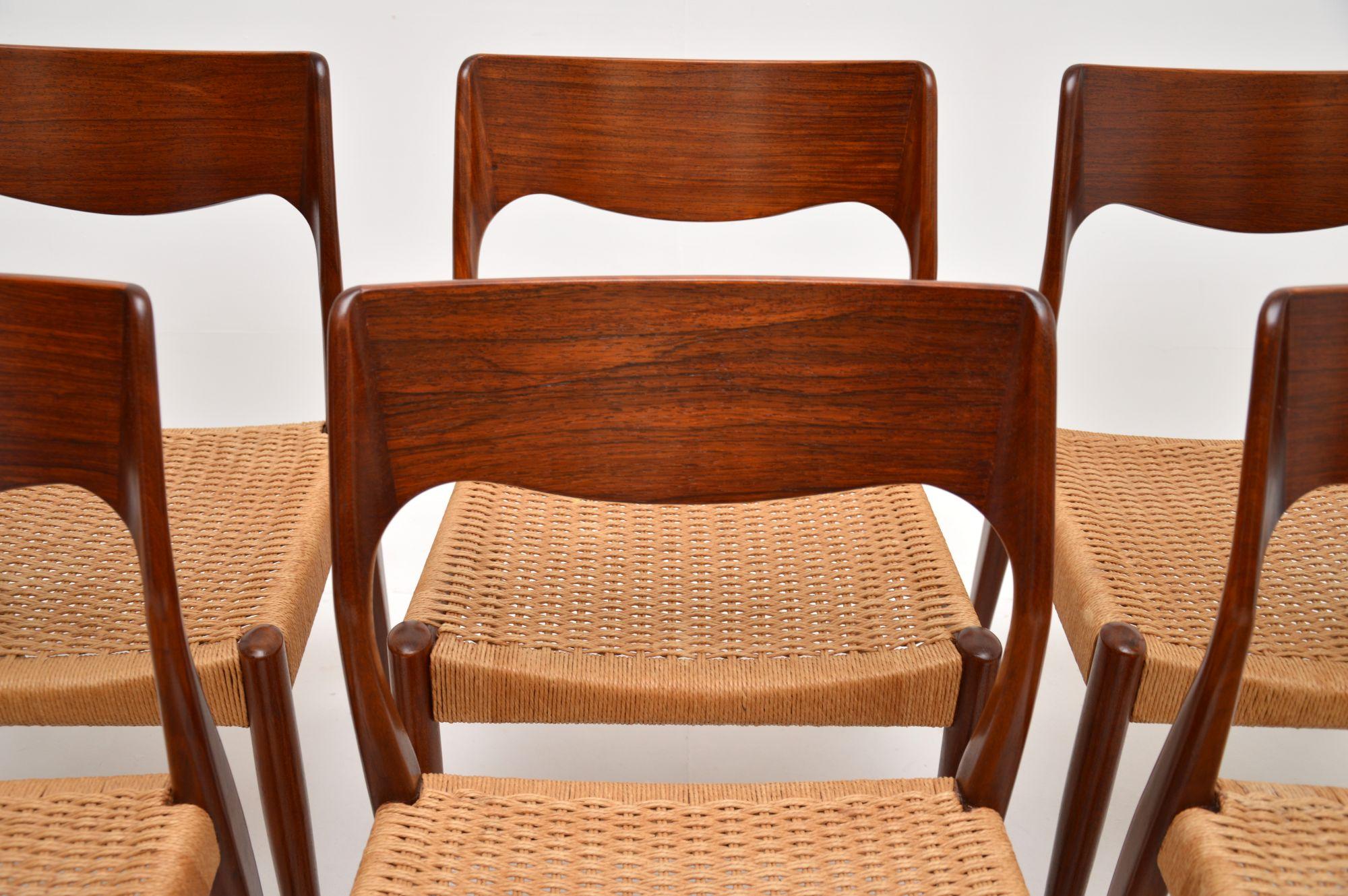 Set of 6 Danish Vintage Dining Chairs by Arne Hovmand-Olsen In Good Condition For Sale In London, GB
