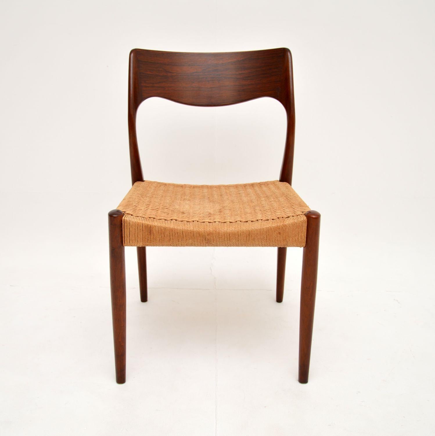 Corde en papier Ensemble de 6 chaises de salle à manger danoises vintage par Arne Hovmand-Olsen en vente