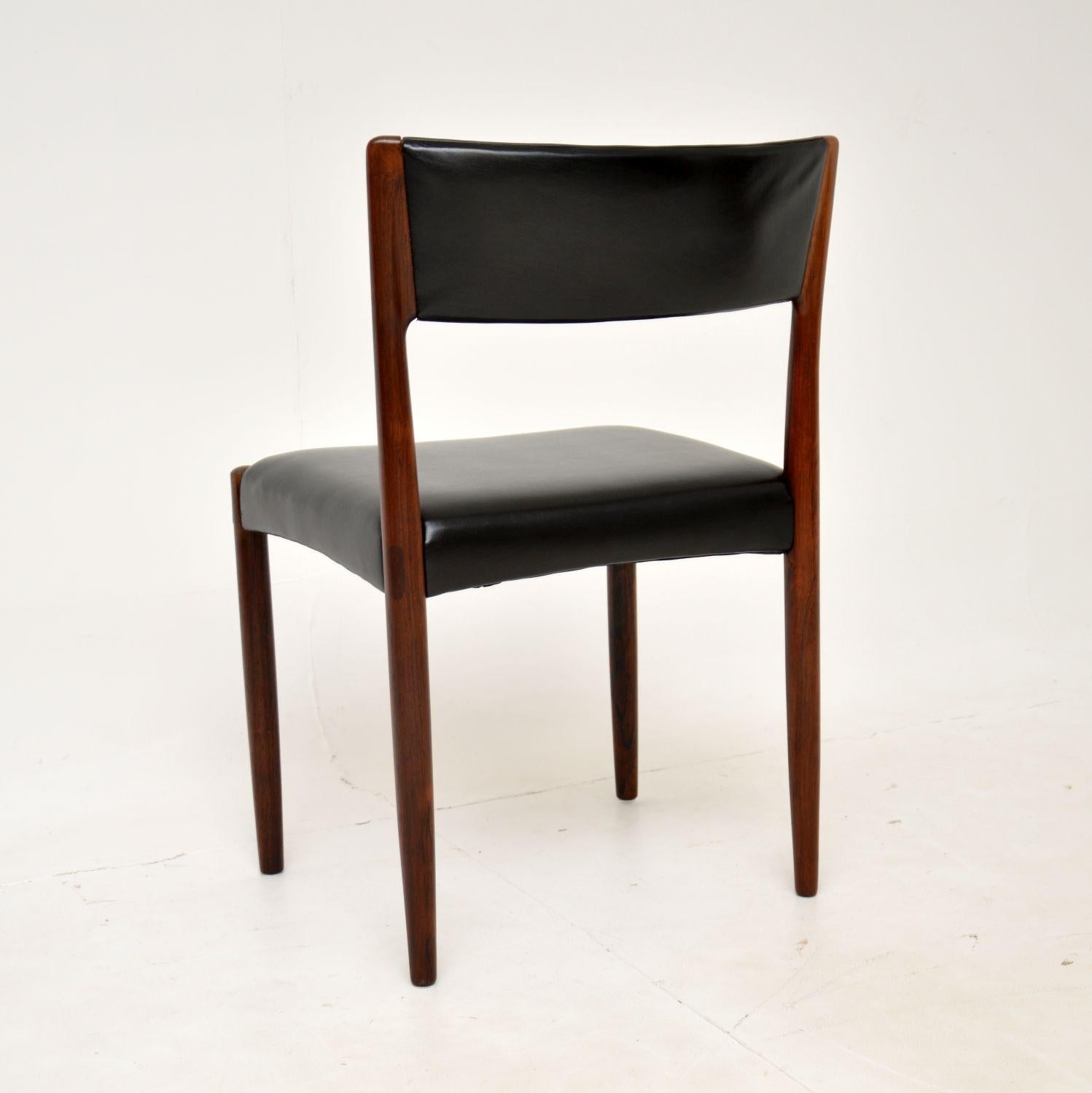 Satz von 6 dänischen Vintage-Esszimmerstühlen von Harry Ostergaard (Leder) im Angebot