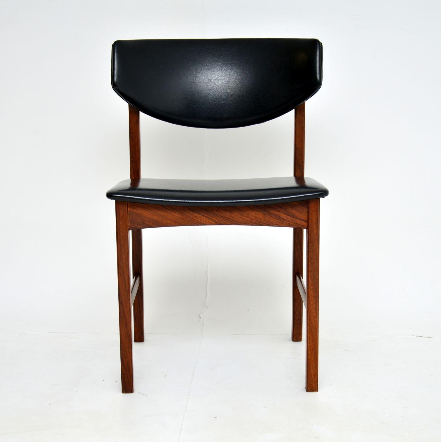 Mid-Century Modern Set of 6 Danish Vintage Dining Chairs
