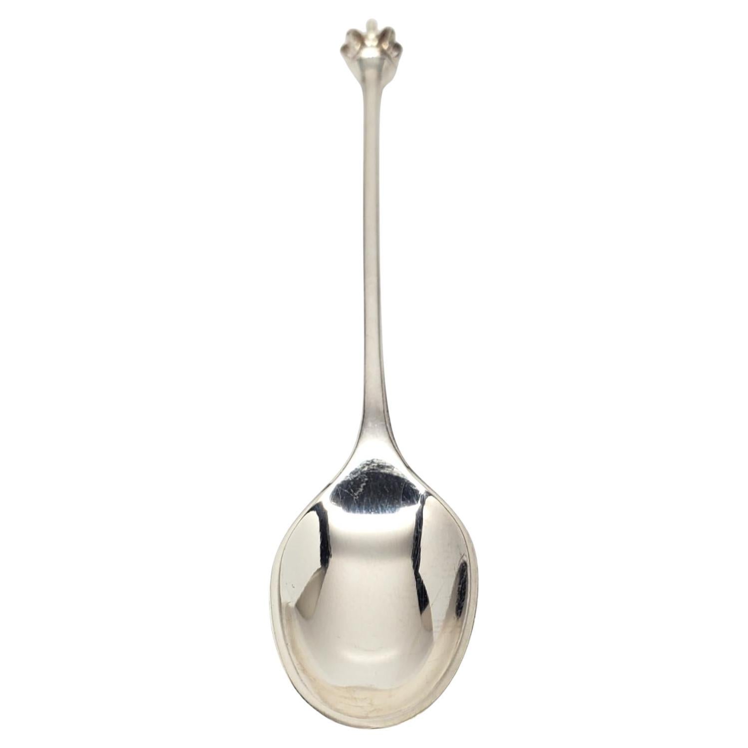 6 Dansk Guldindustri  Sterling Silver Denmark Crown Finial Spoons 4 in. -

These lovely 6 small teaspoons features an intricate crown finial on top of each handle in sterling silver by Dansk Guldindustri of Denmark .

Size: 4 in. each

Stamped: DG