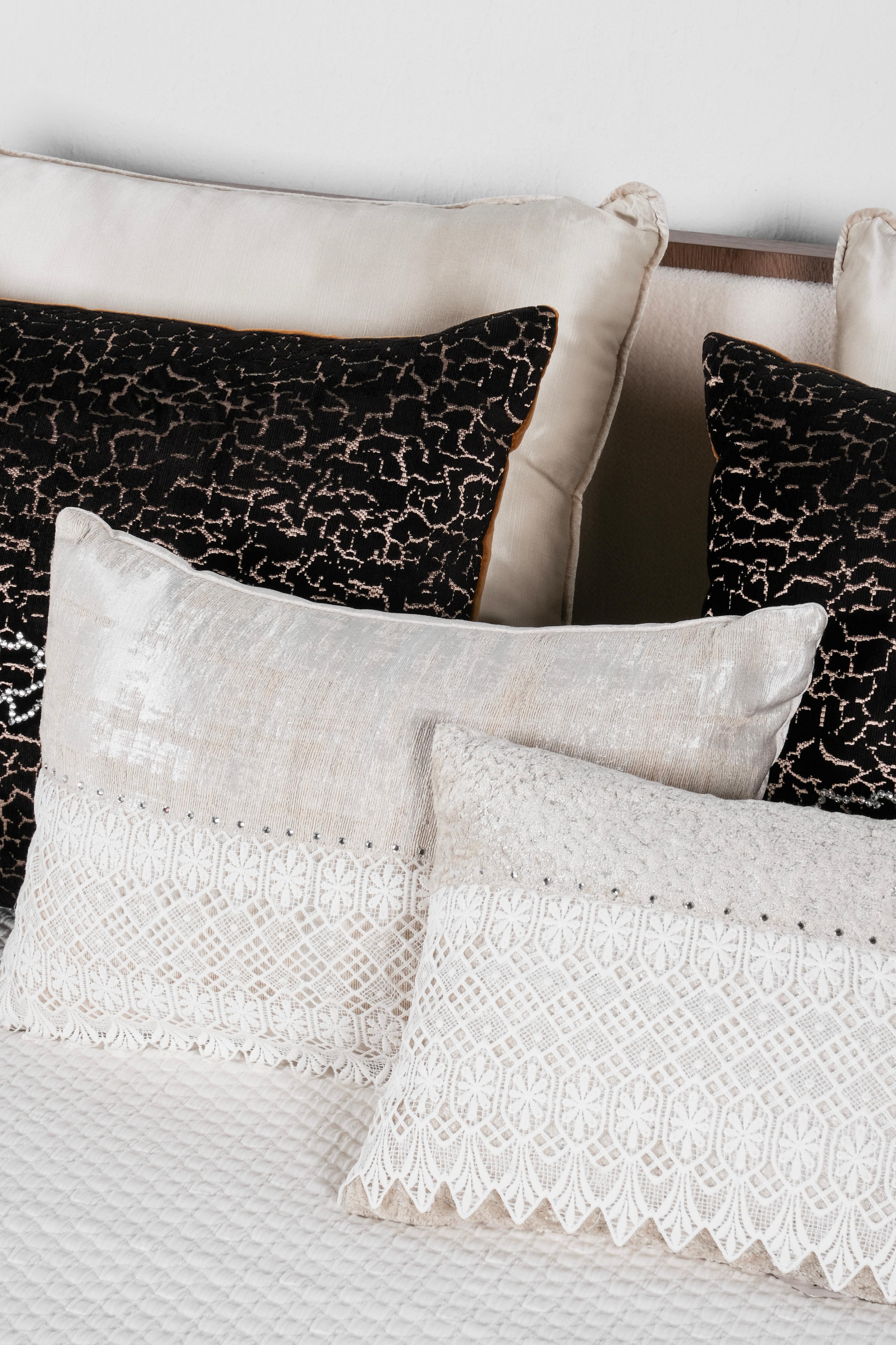 Portuguese Set of 6 Decorative Pillows Cream Black and White Lace Swarovski Lusitanus For Sale