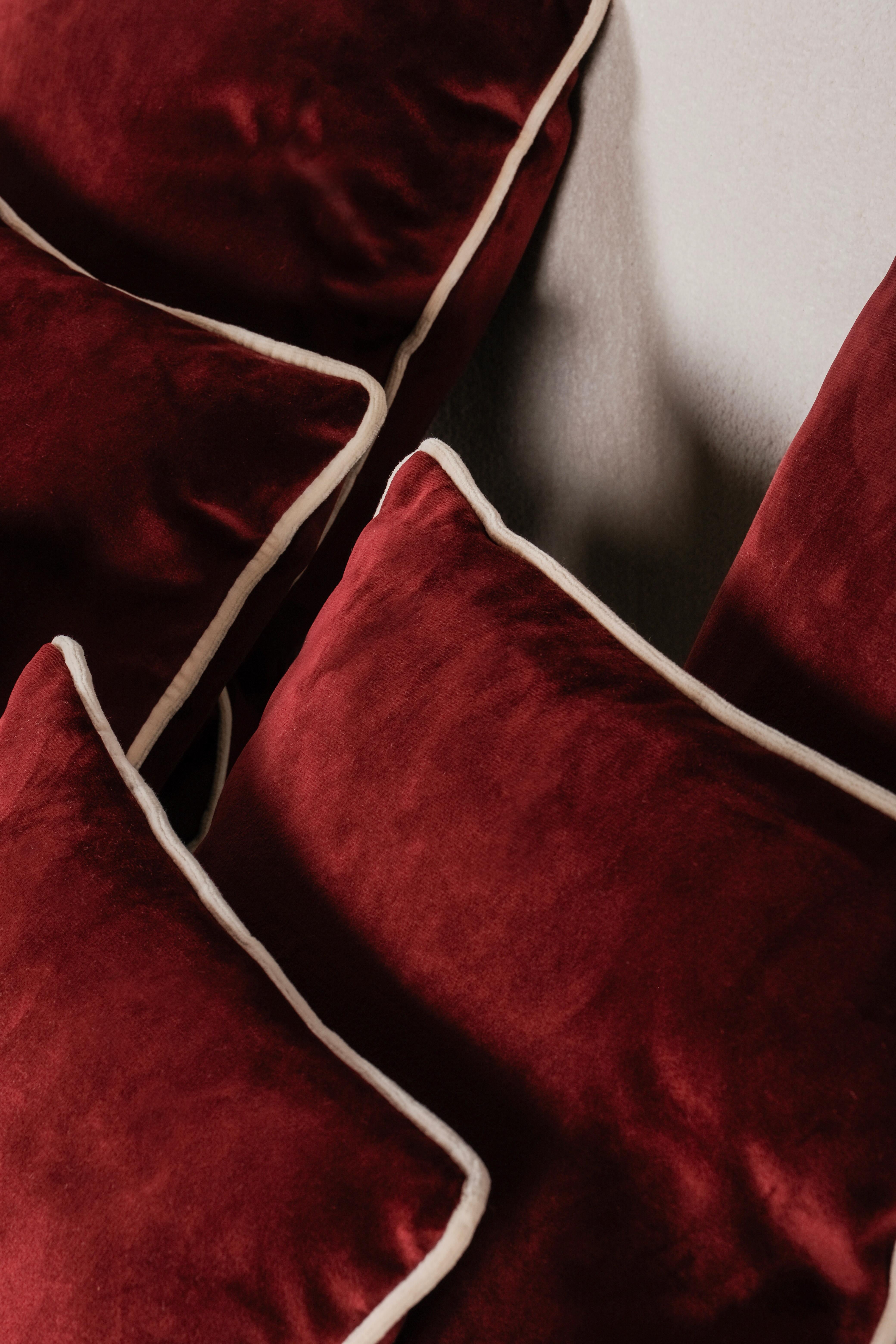 Hand-Crafted Set of 6 Decorative Pillows Red Cream Velvet Handmade by Lusitanus For Sale