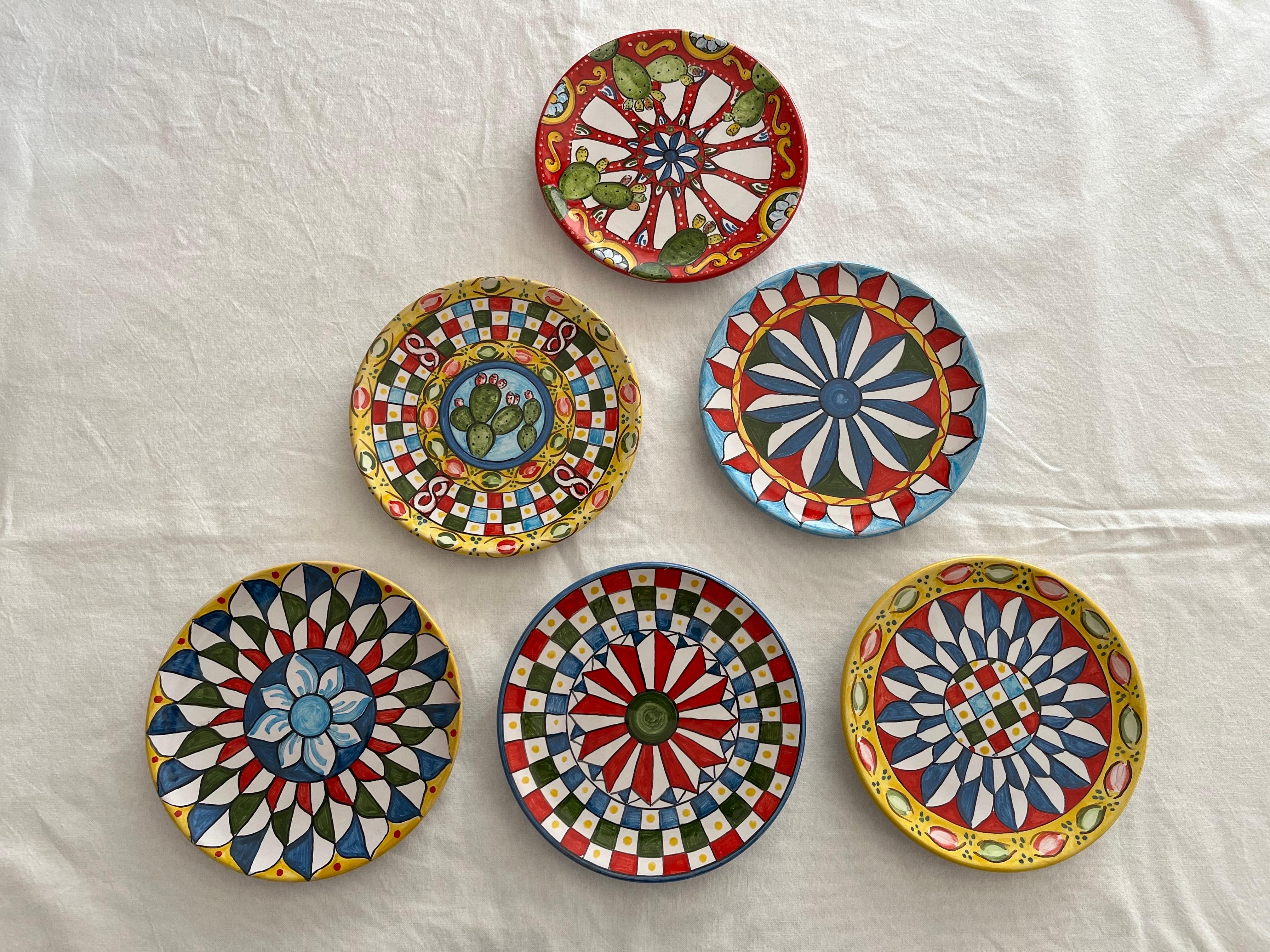 Contemporary Set of 6 Dessert Plates in Caltagirone Ceramic For Sale