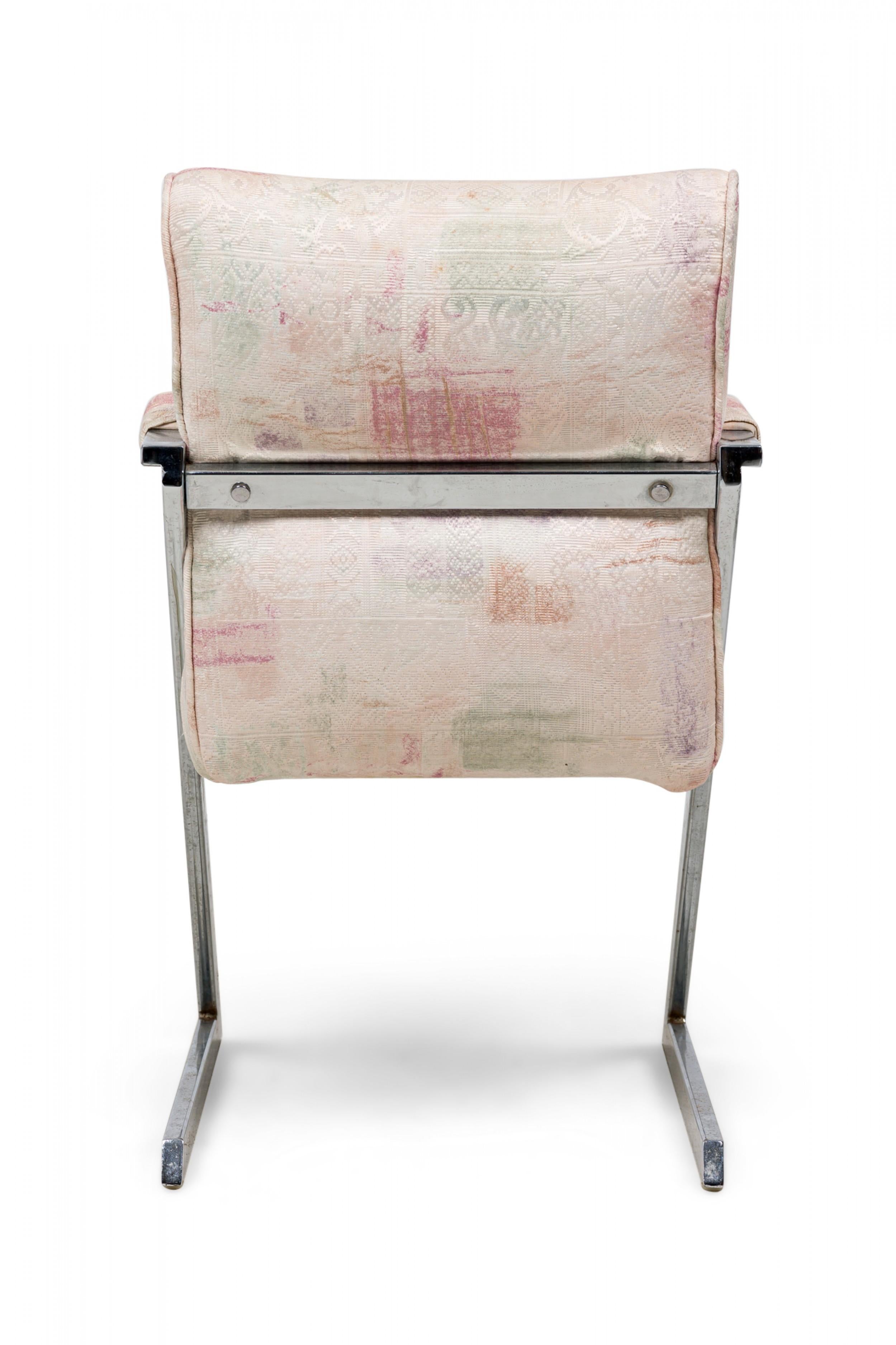 Metal Set of 6 Dia Midcentury American Chrome Z Chairs in Beige and Pastel Upholstery For Sale