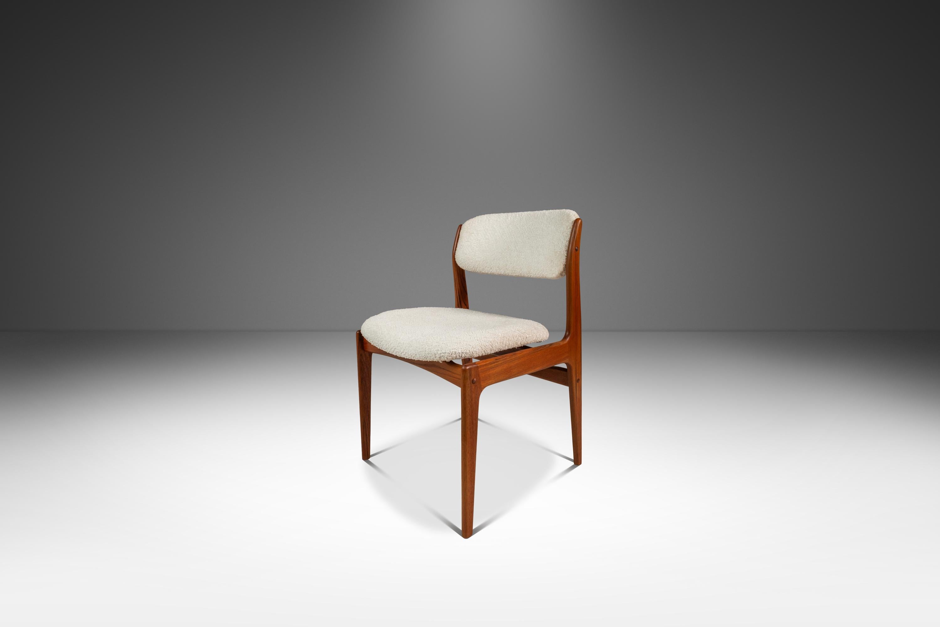 This stylish set of six Mid-Century Modern chairs, crafted by Benny Linden for Benny Linden Designs, combines organic elegance with contemporary flair. Constructed from solid teak wood, the chairs showcase the material’s warm, golden-brown tones and