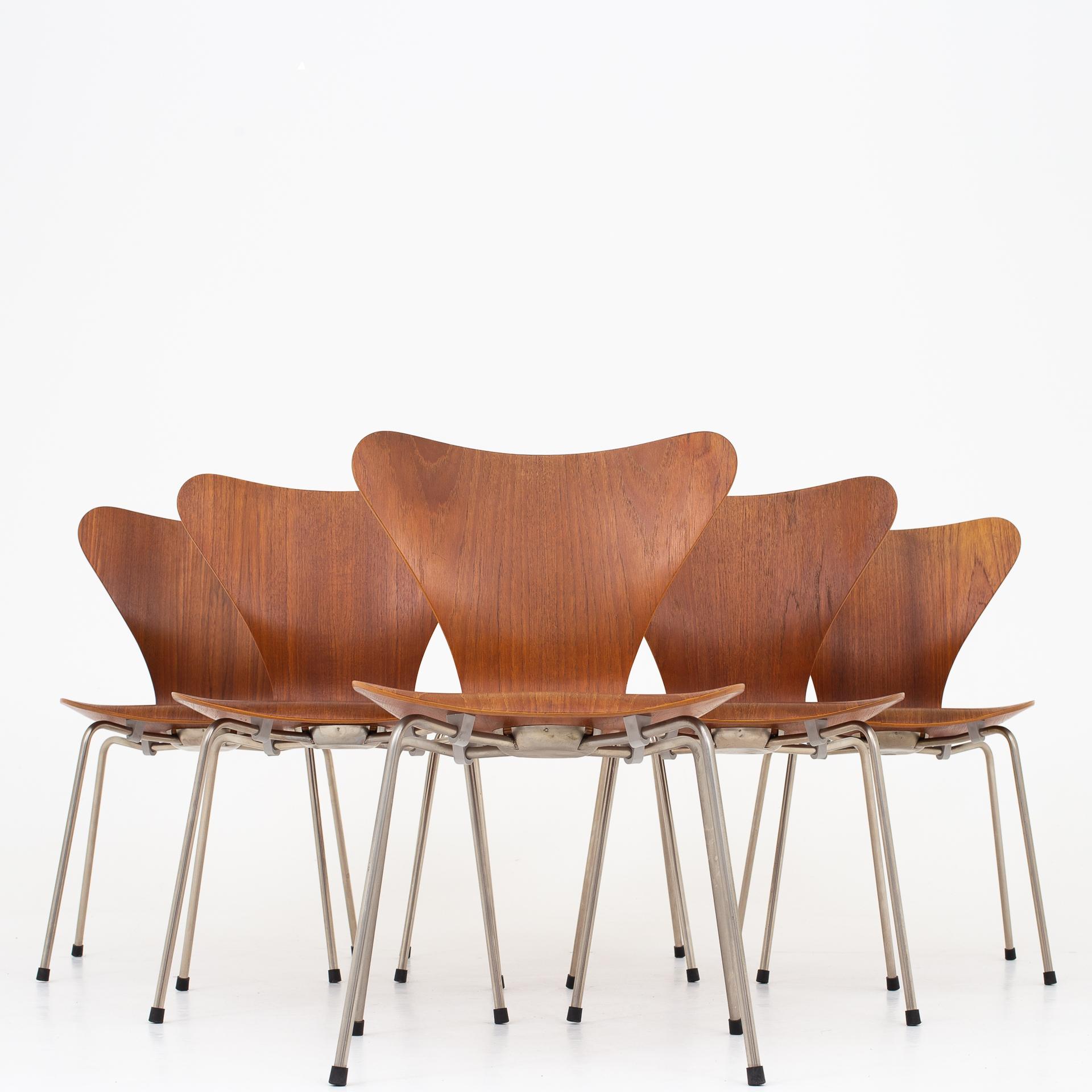 Set of 6 Dining Chairs by Arne Jacobsen In Good Condition In Copenhagen, DK