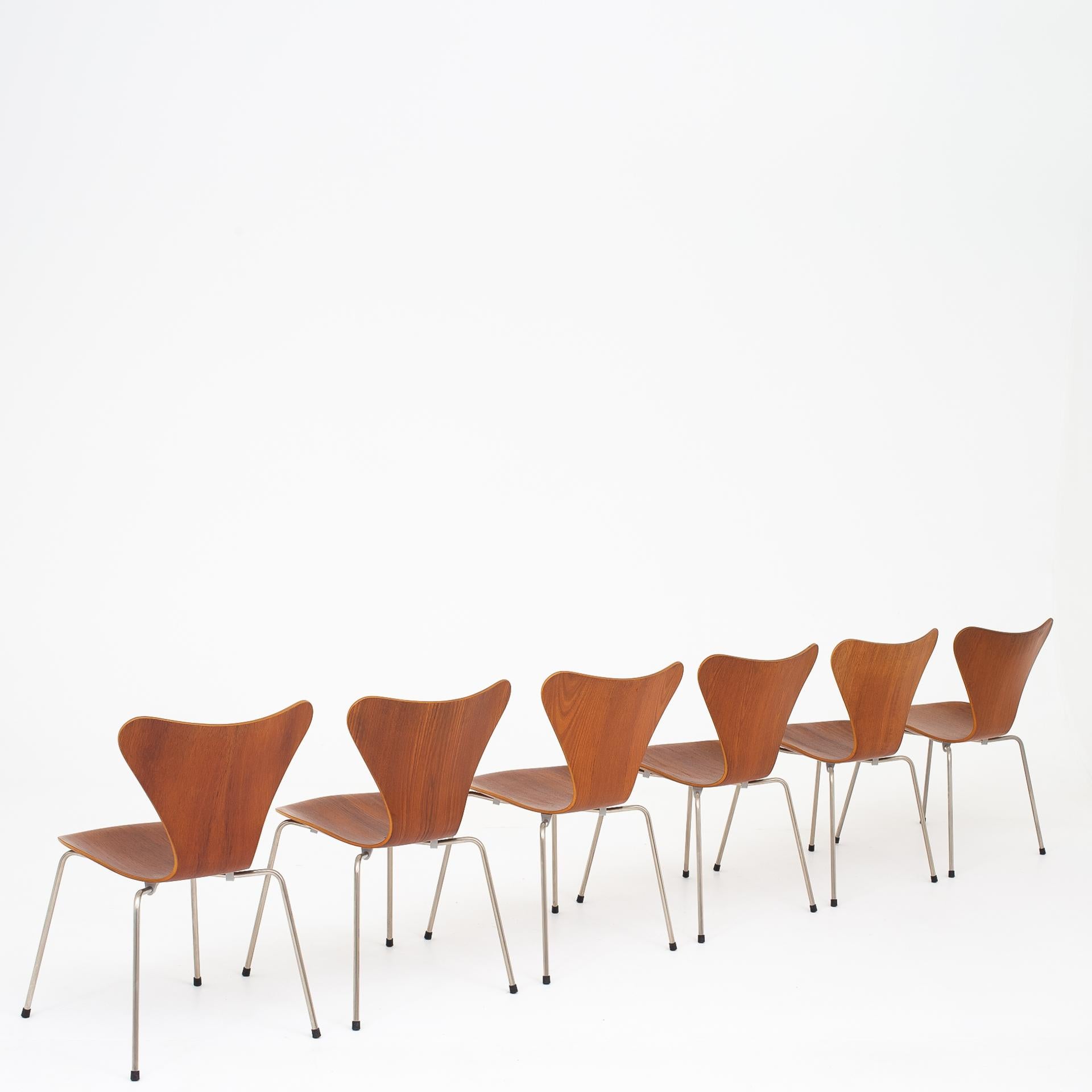 Teak Set of 6 Dining Chairs by Arne Jacobsen