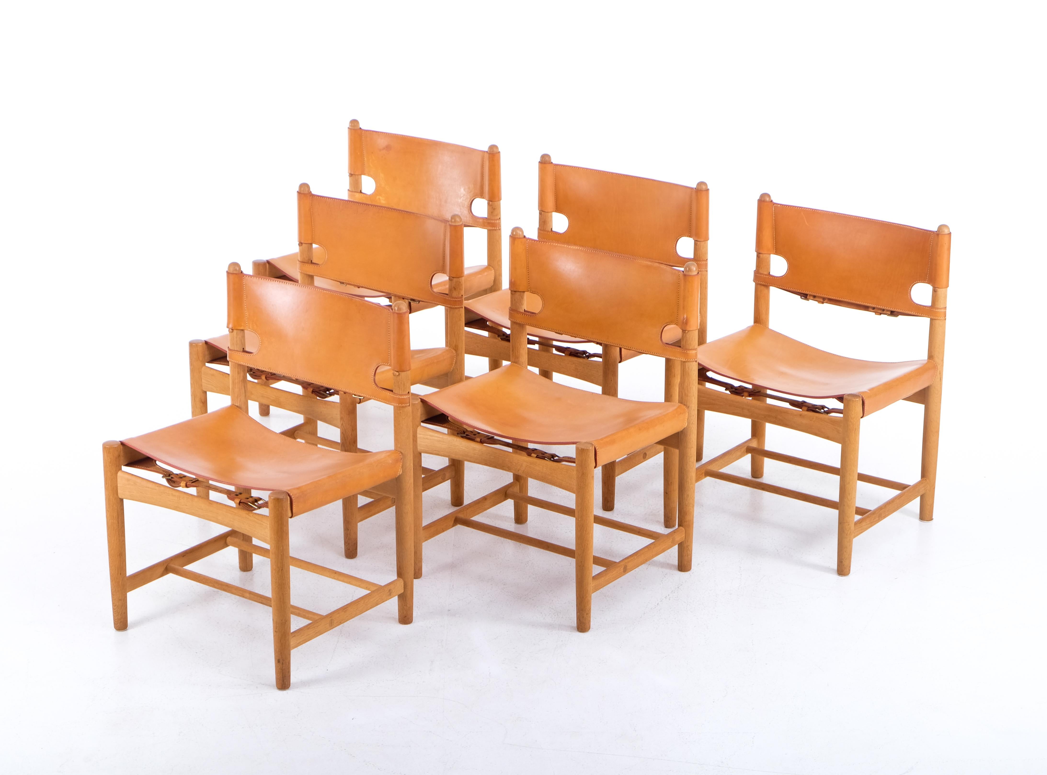 Scandinavian Modern Set of 6 dining chairs by Børge Mogensen, 1960s For Sale