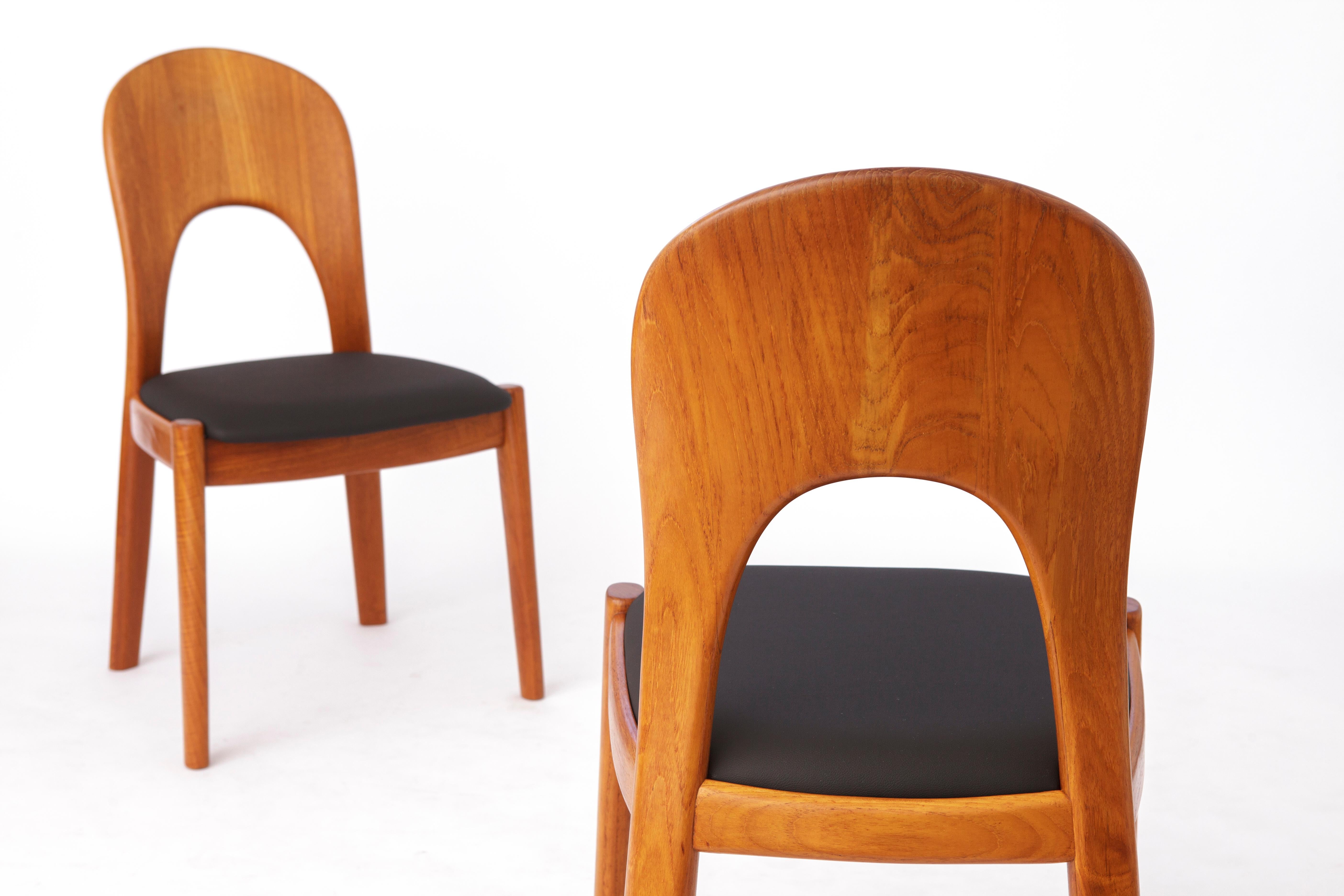Satz von 6 Esszimmerstühlen des dänischen Designers Niels Koefoed (1970er Jahre) - Teakholzgestelle im Angebot 4