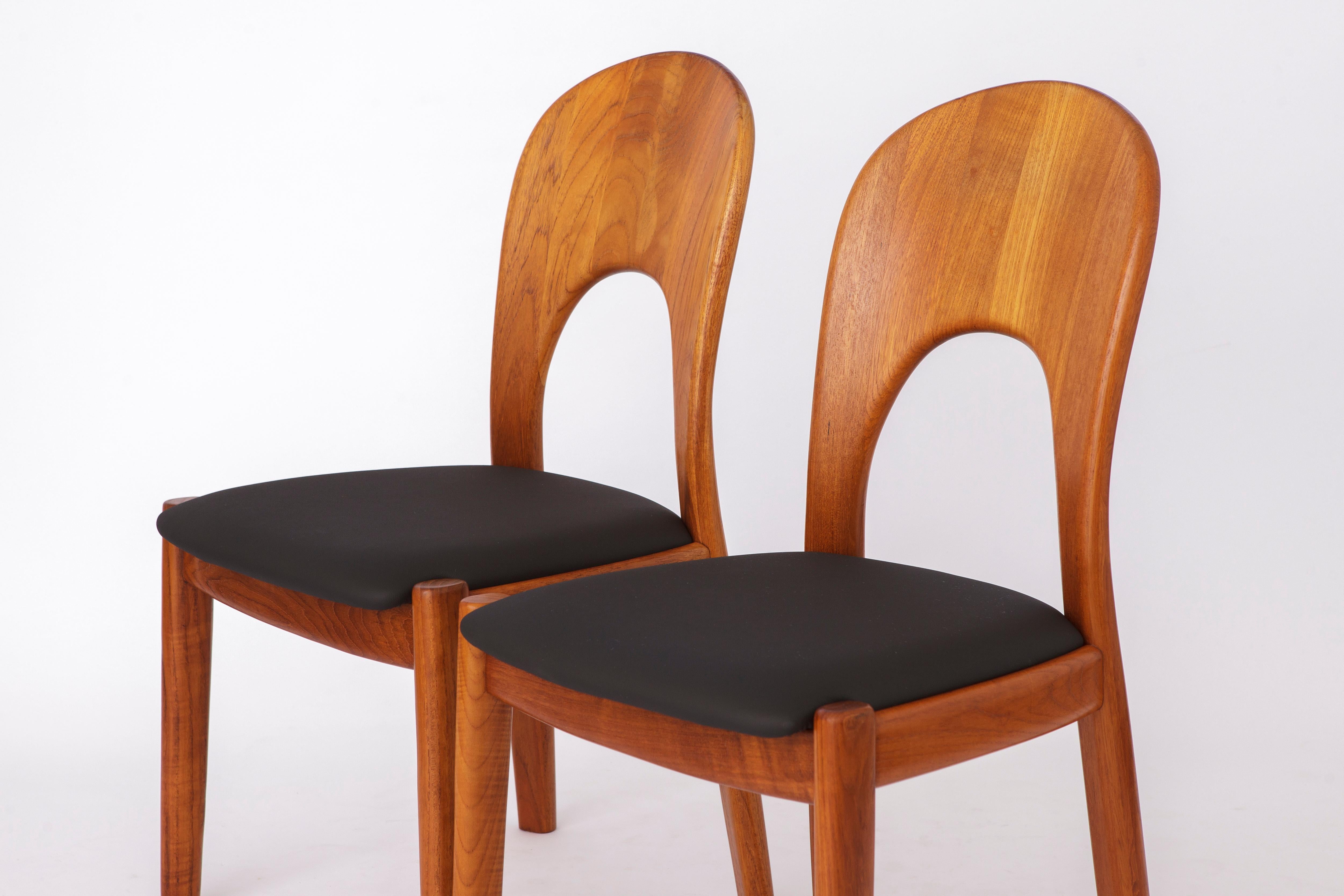 Satz von 6 Esszimmerstühlen des dänischen Designers Niels Koefoed (1970er Jahre) - Teakholzgestelle im Angebot 1
