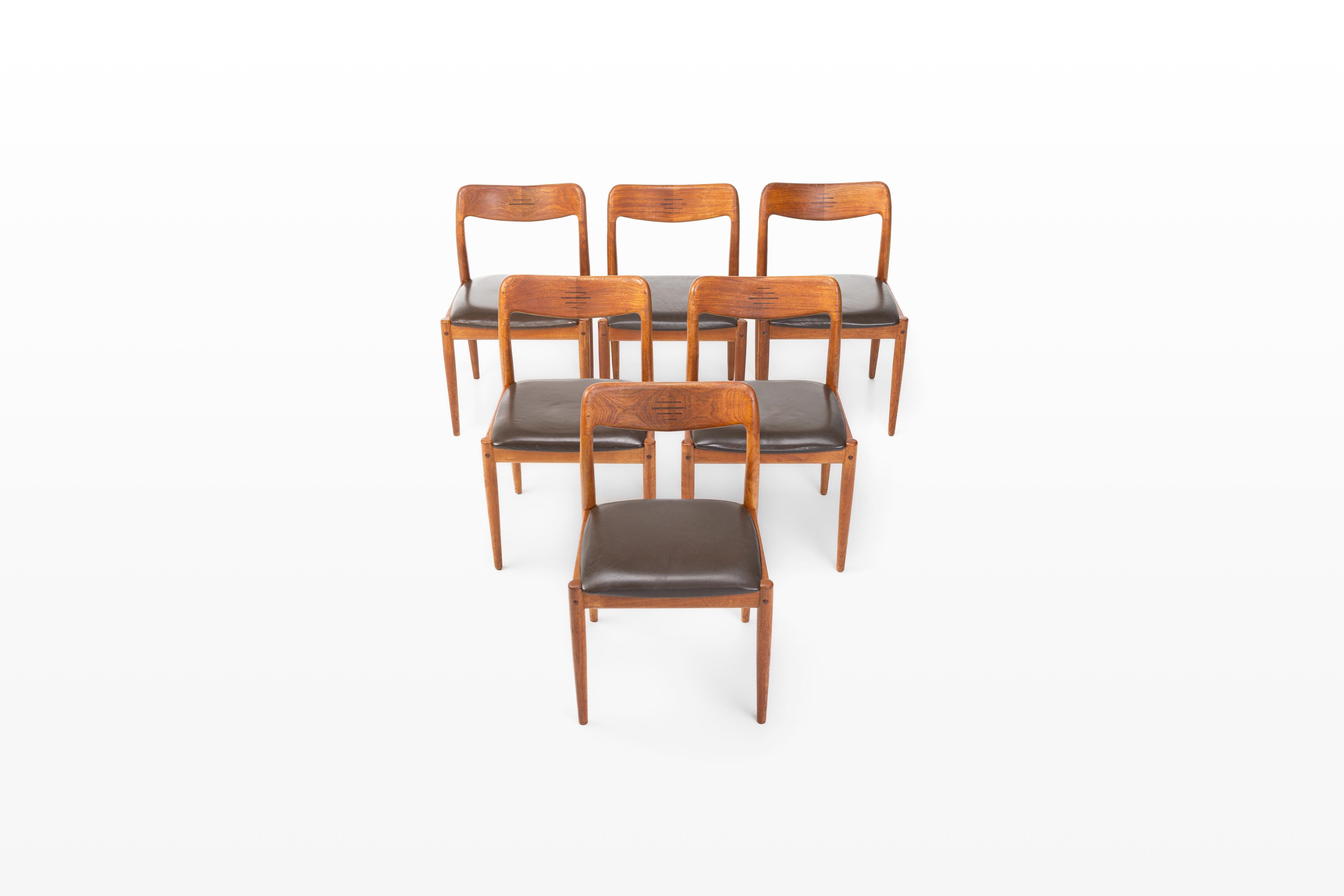 Danois Ensemble de 6 chaises de salle à manger par Johannes Andersen pour Uldum Mobelfabrik, Danemark, 1960 en vente