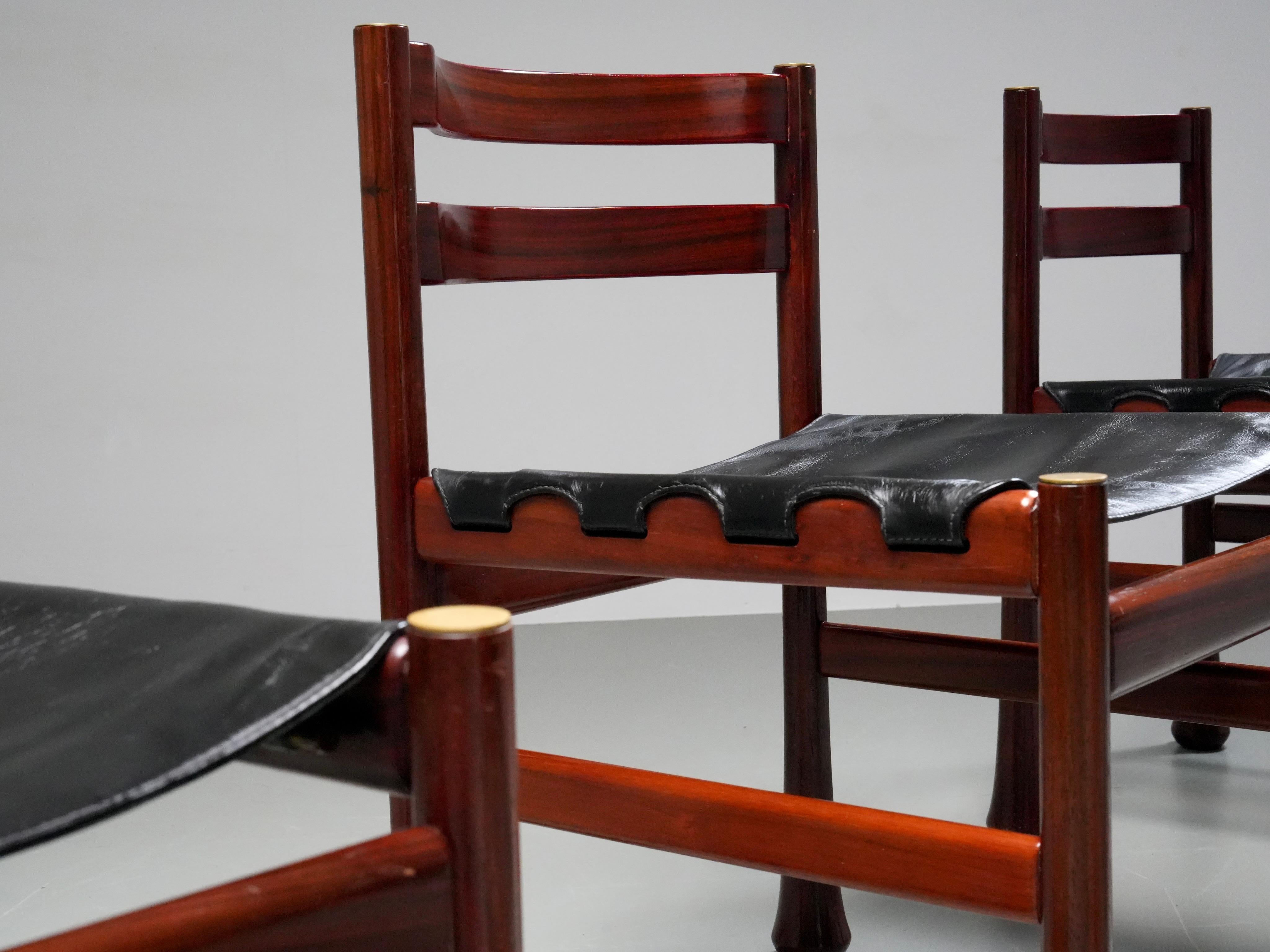 Set of 6 Dining Chairs by Luciano Frigerio in Wood and Leather, Italy, 1970's In Good Condition For Sale In Uithoorn, NL