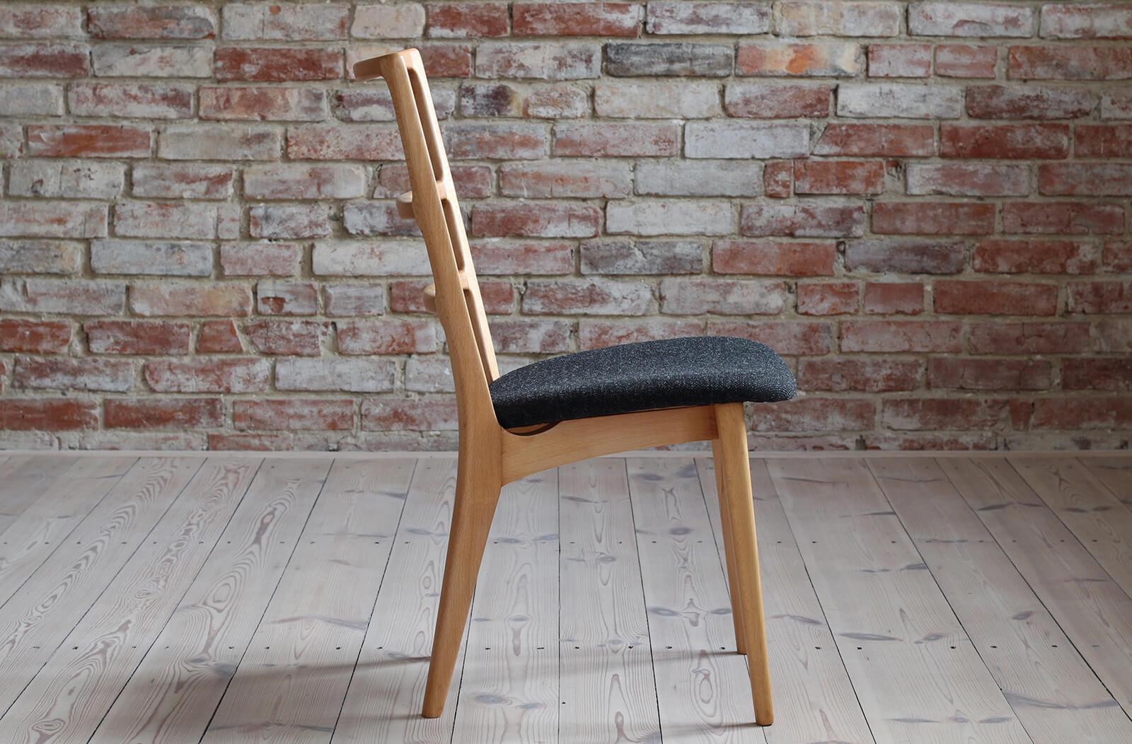 Polish Set of 6 Dining Chairs by Marian Grabiński, Midcentury, Reupholstered in Kvadrat