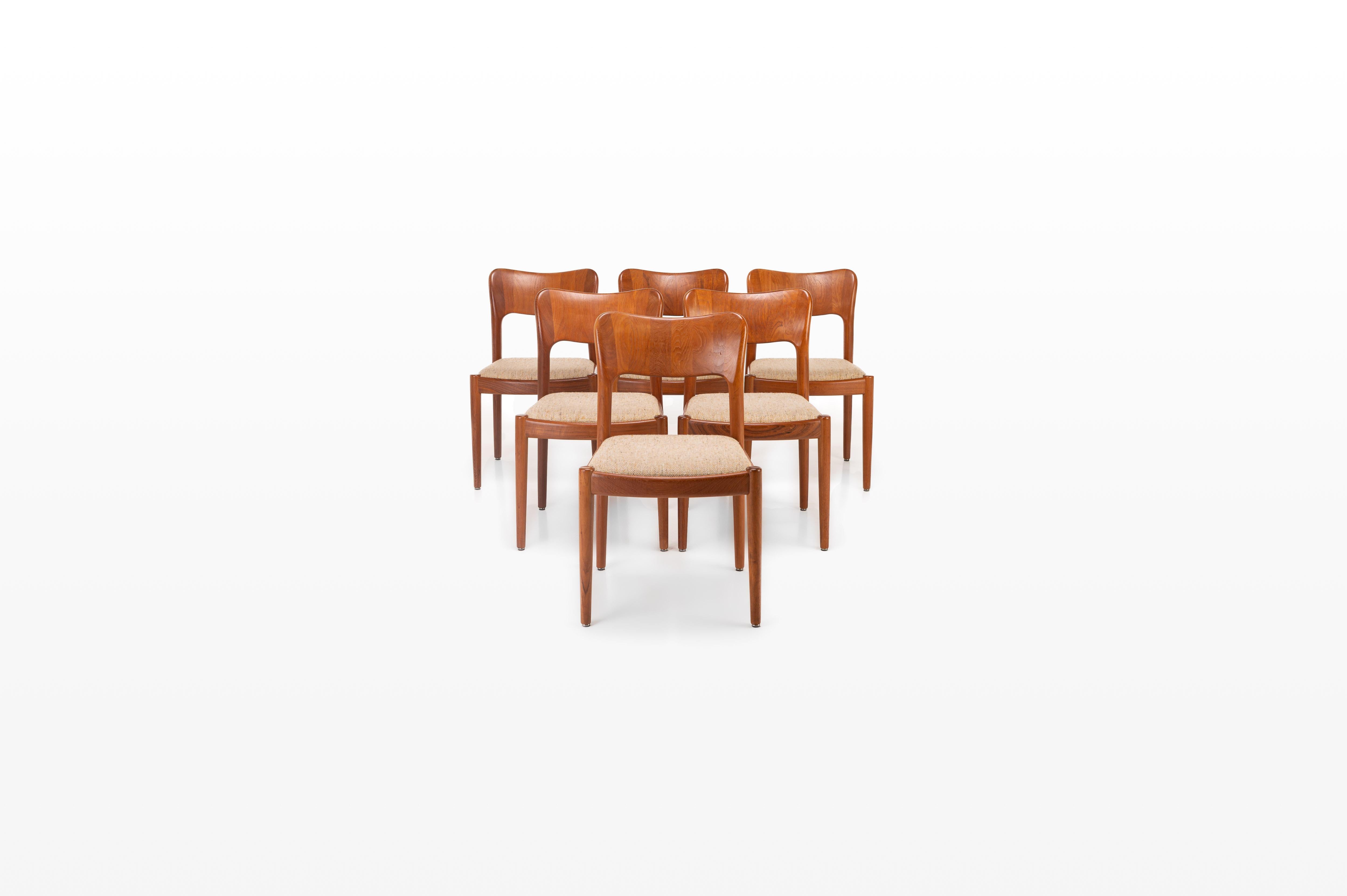 Scandinavian Modern Set of 6 Dining Chairs by Niels Koefoed for Koefoed Hornslet