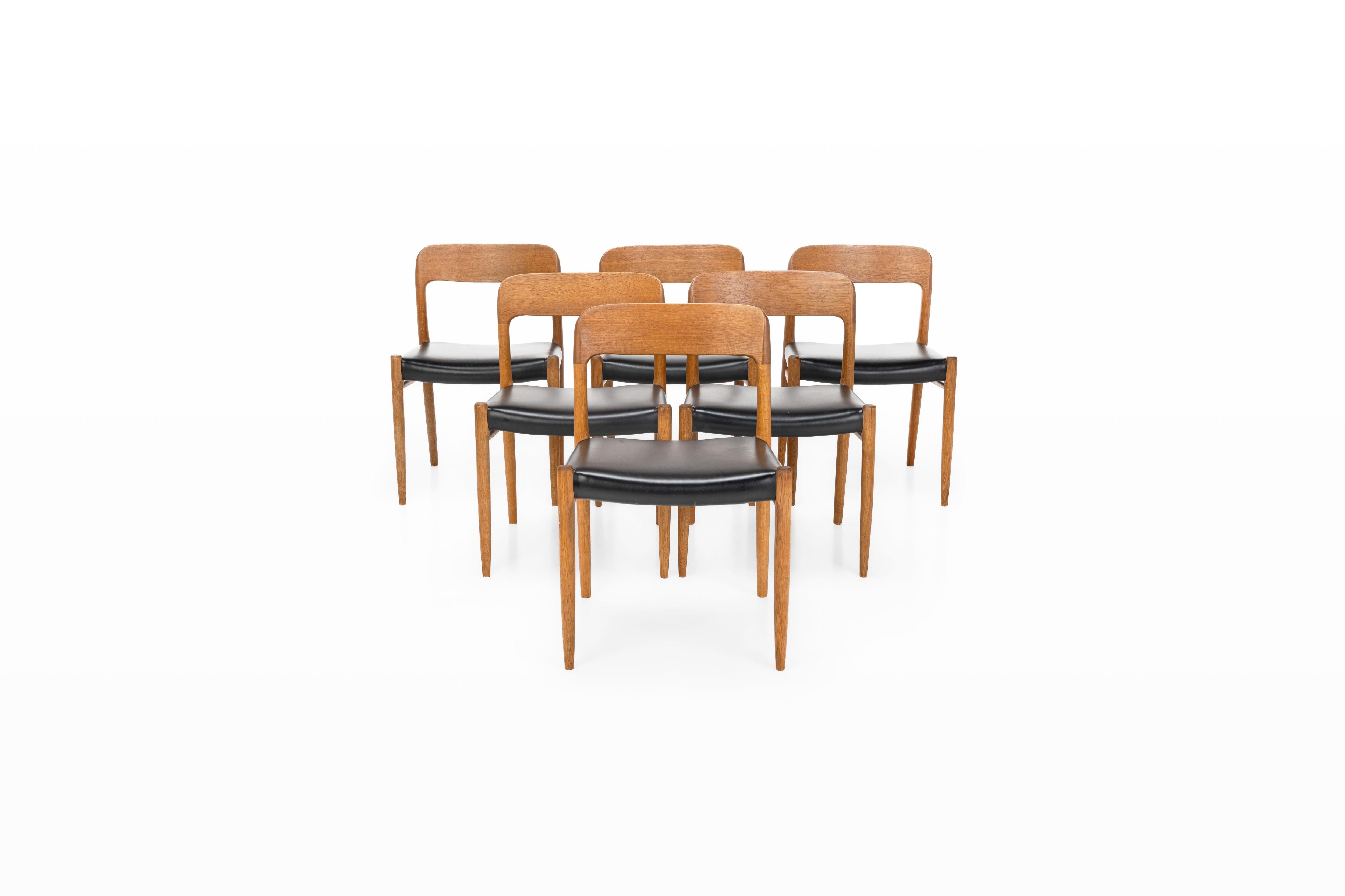 Juego de 6 sillas de comedor de Niels O. Møller, Model 75 en venta 7
