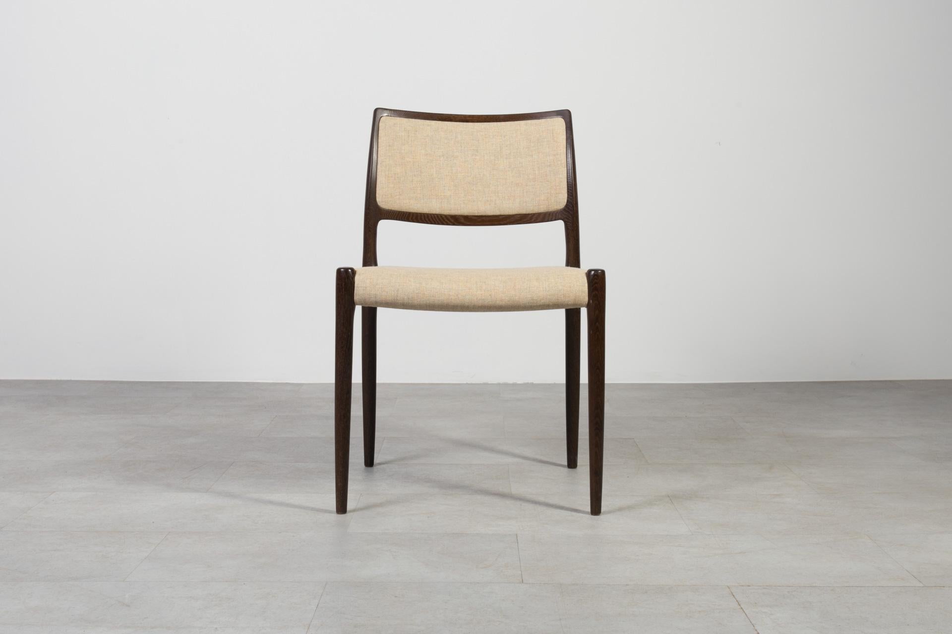 Ensemble de 6 chaises de salle à manger par Niels Otto Møller, J.L. Møllers Møbelfabrik, Danemark en vente 5