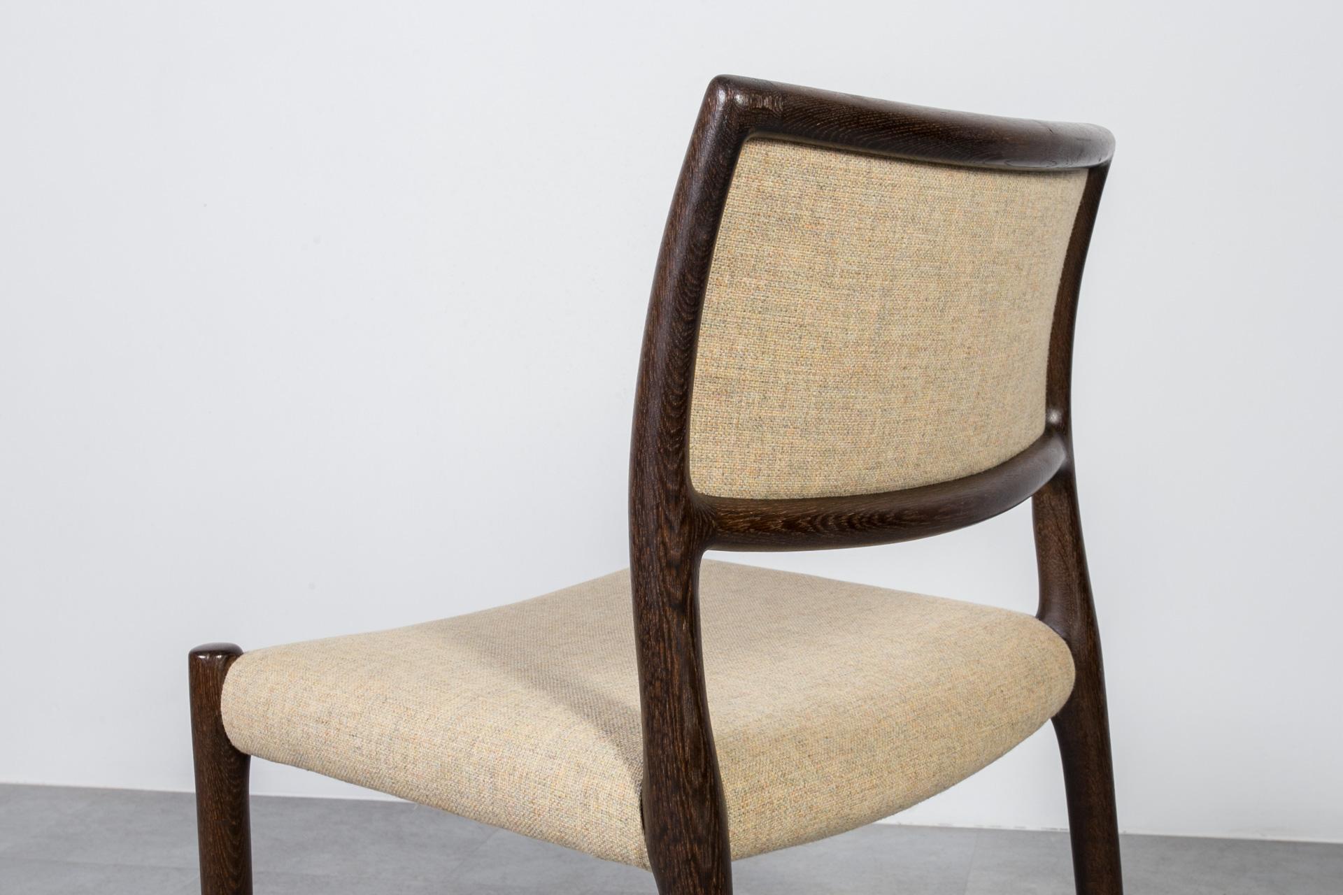 Ensemble de 6 chaises de salle à manger par Niels Otto Møller, J.L. Møllers Møbelfabrik, Danemark en vente 7